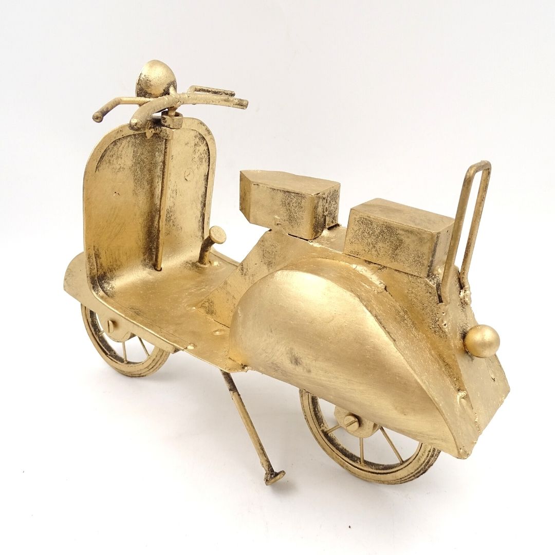 Retro scooter i metalmodel – NC2860