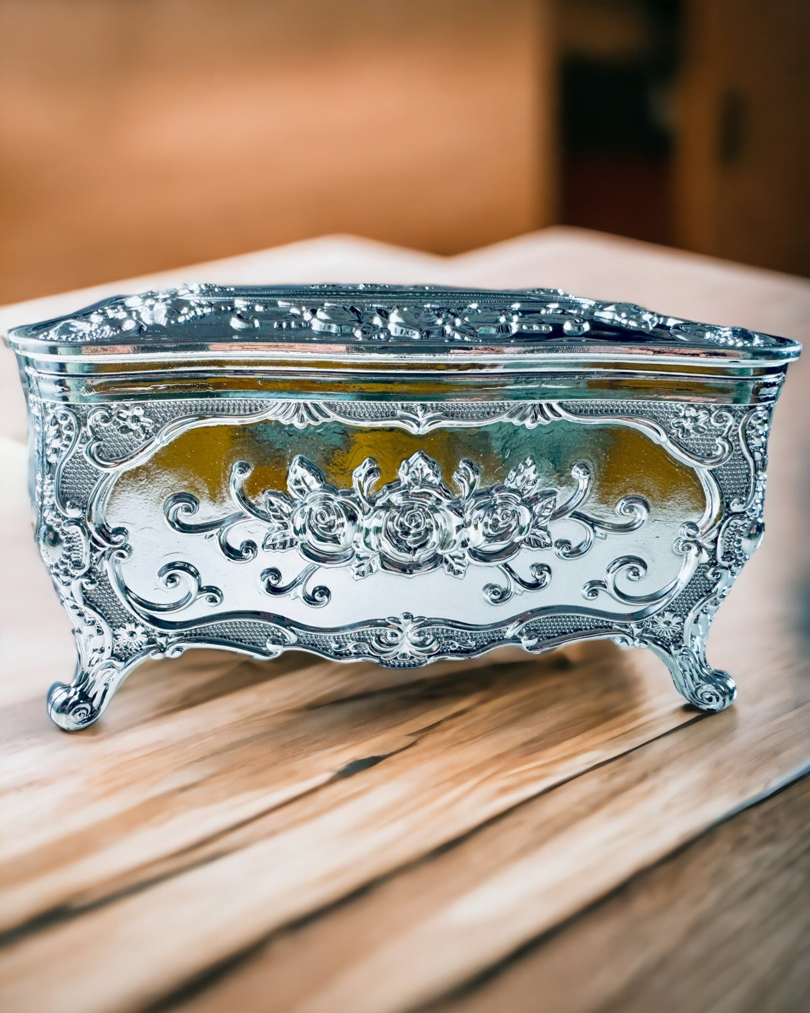 Elegant æske til servietter med præget blomster - Servietbeholder