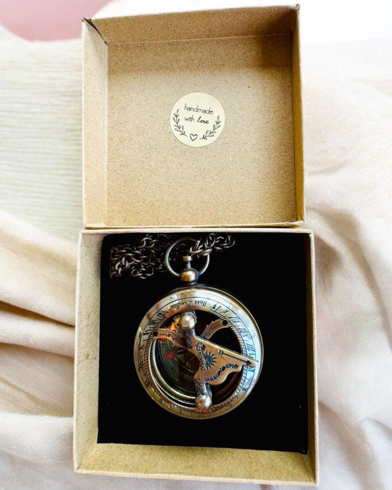 Rejsekompas med gravering, personalisering – Håndværk af indiske håndværkere