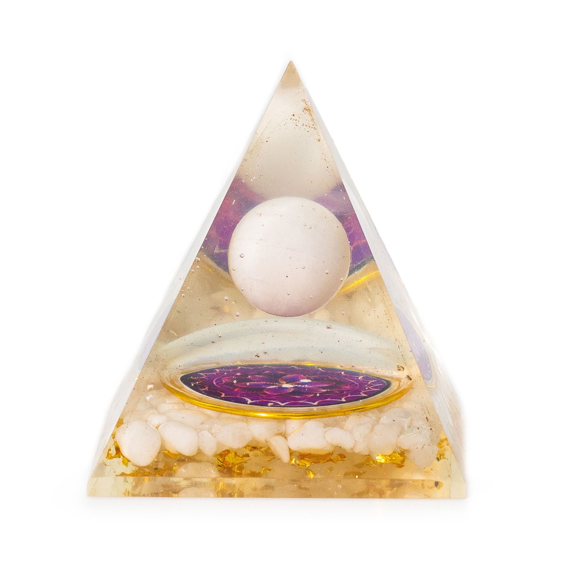 Orgonit Pyramide med Hvid Kvarts Kugle 7x6 cm - Naturlige Kvartsstykker og Guldflager