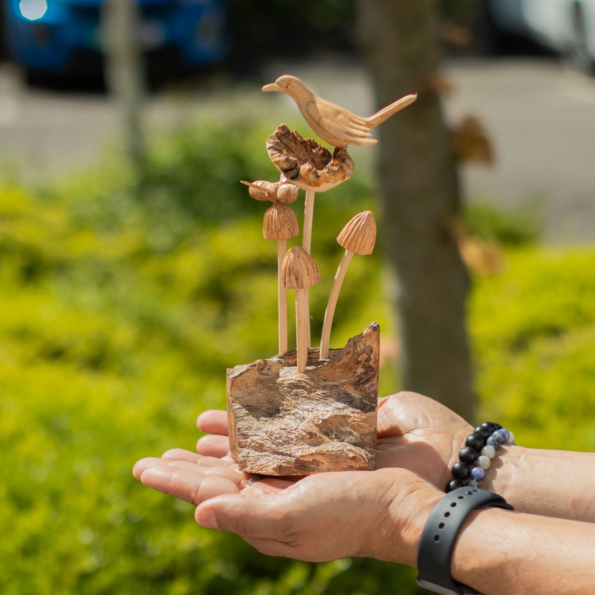 Skulptur i parasitisk træ