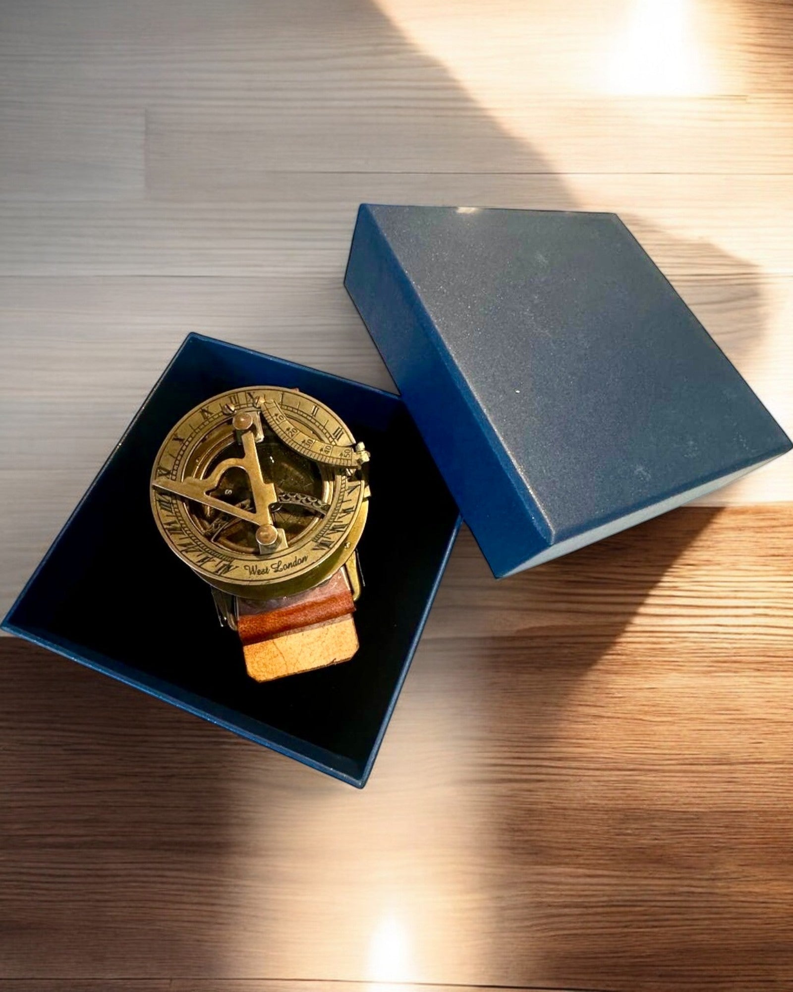 Solur "Antik Kompas", armbåndsur med kompas, mulighed for personlig gravering