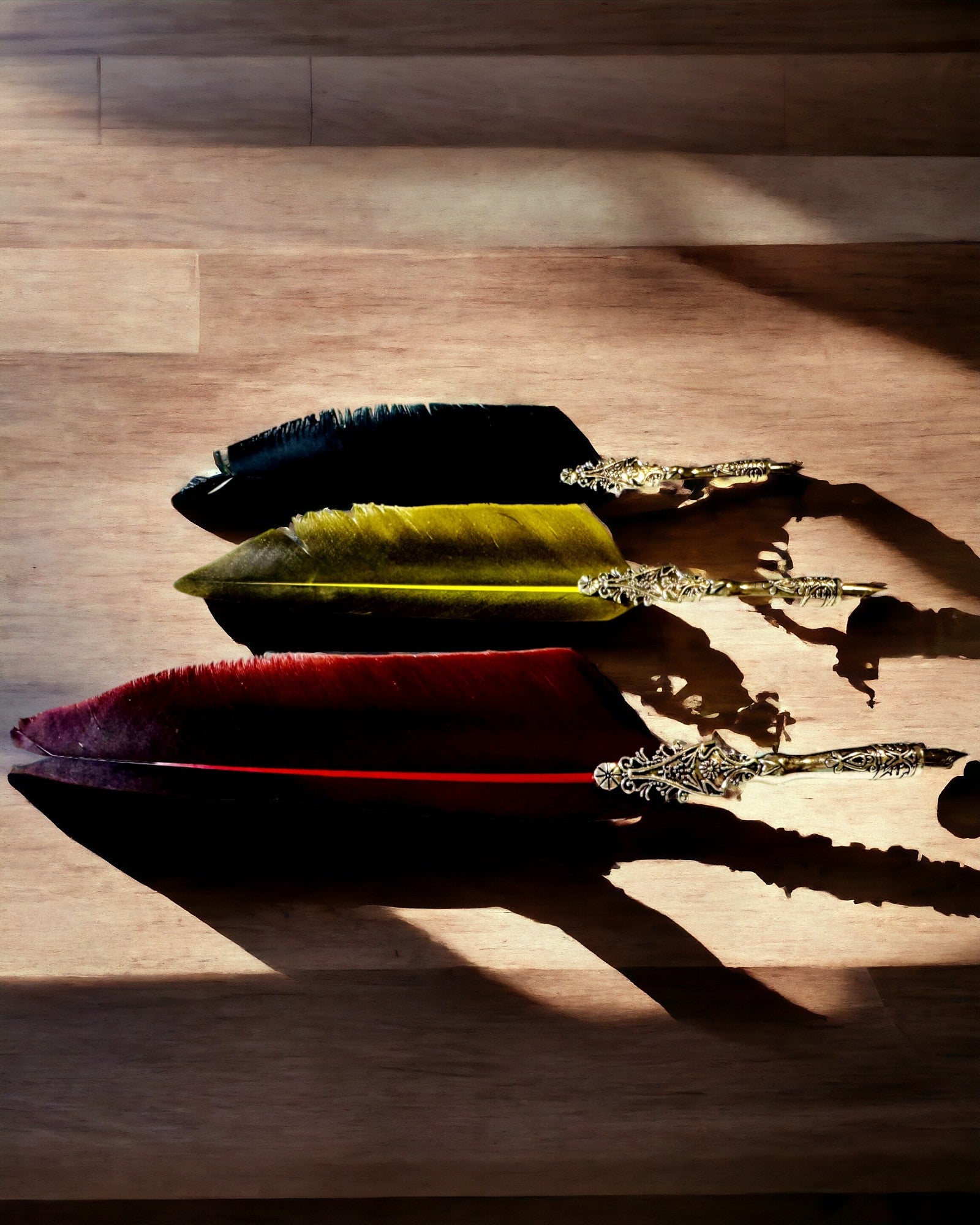 Vintage kalligrafipenne med naturlig gåsefjer – den ideelle gave til Mors Dag eller Lærerens Dag. Gravering