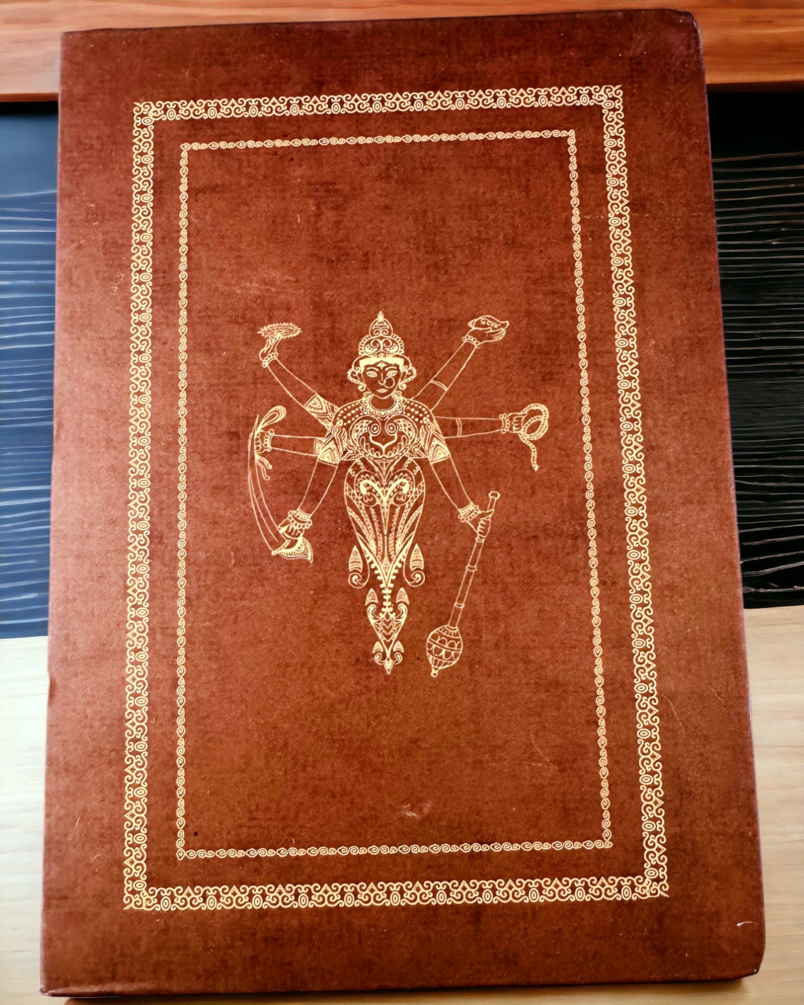 Vintage brun notesbog med dekorativt omslag i retro stil – Opdagelsesrejsendes notesbog – Brun, Vintage