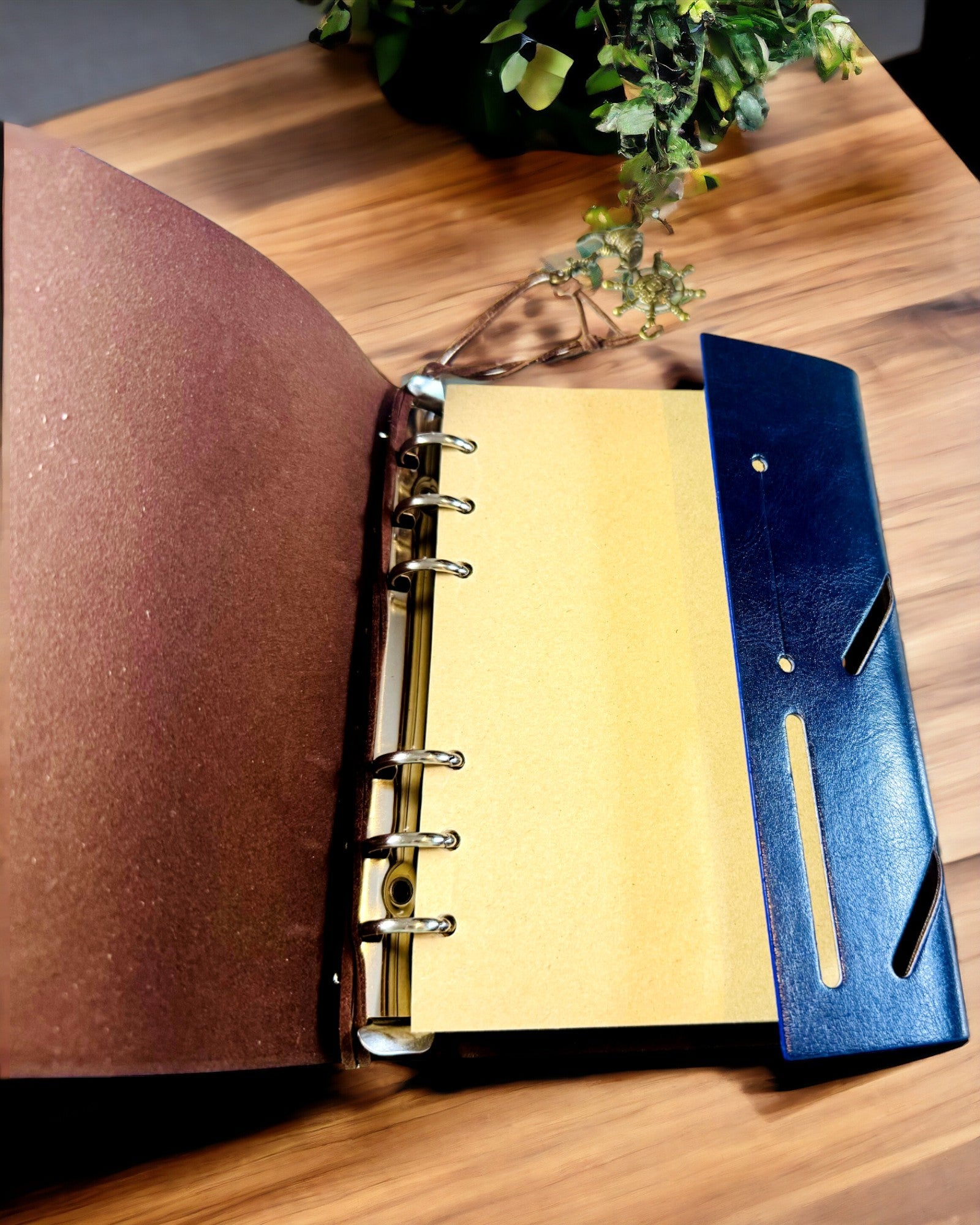 Vintage Sejlernotesbog A6 eller A7 størrelse - med Kompasmotiv og Lejede Sider - Tilgængelig i forskellige Farvevarianter, mulighed for gravering