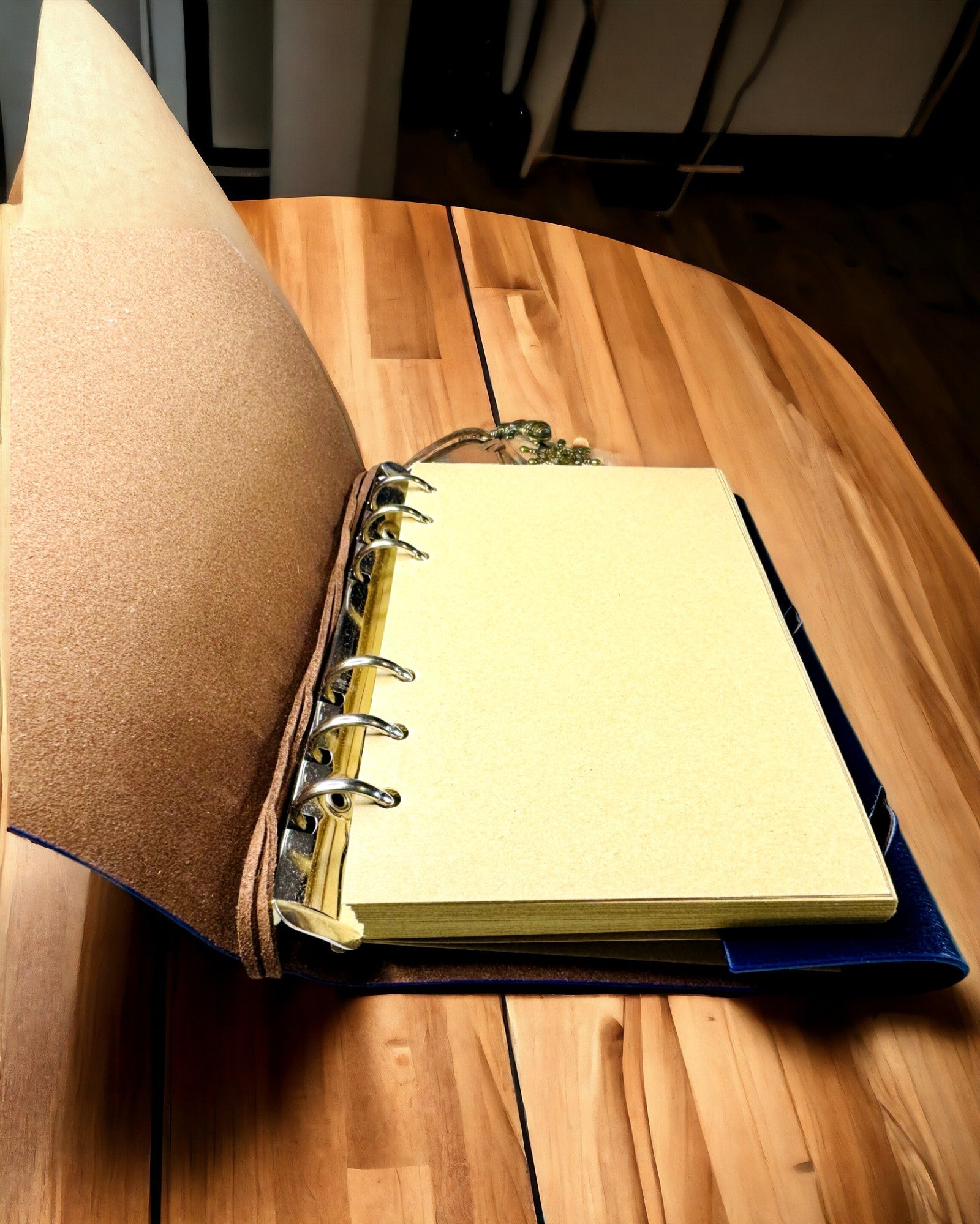 Vintage Sejlernotesbog A6 eller A7 størrelse - med Kompasmotiv og Lejede Sider - Tilgængelig i forskellige Farvevarianter, mulighed for gravering