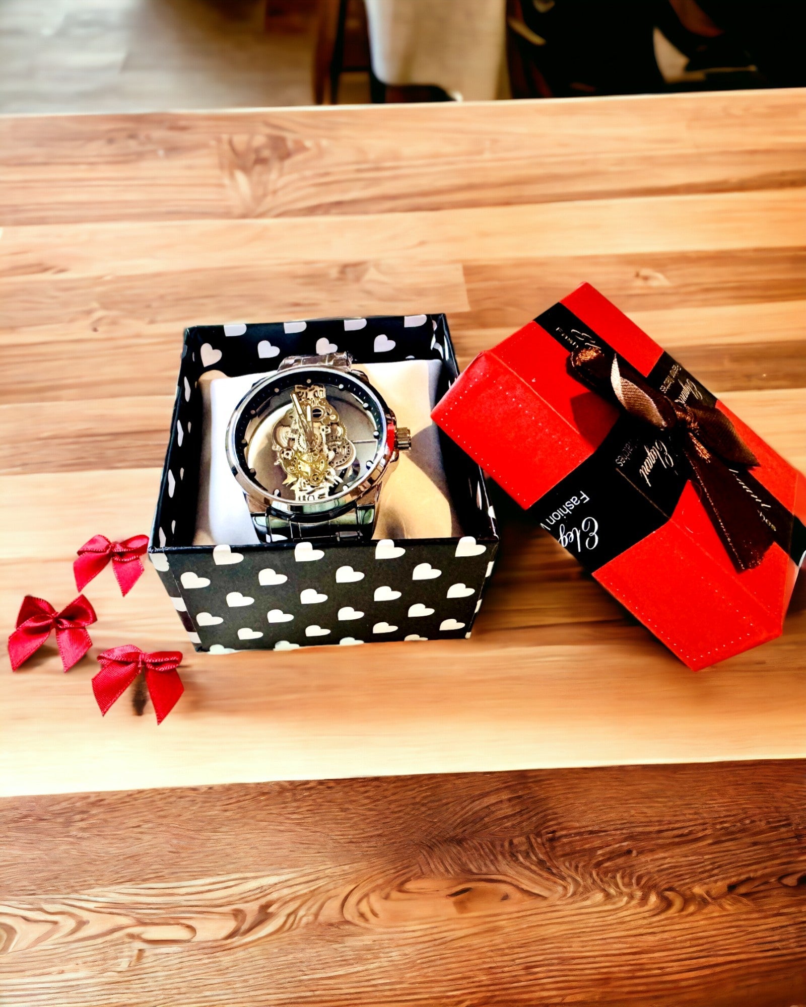 Elegant Herreur Kvarts - Transparent Mekanisme og Sporty Elegance