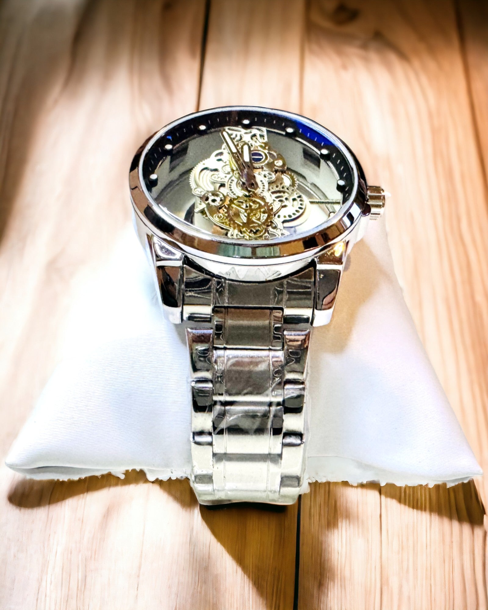 Elegant Herreur Kvarts - Transparent Mekanisme og Sporty Elegance