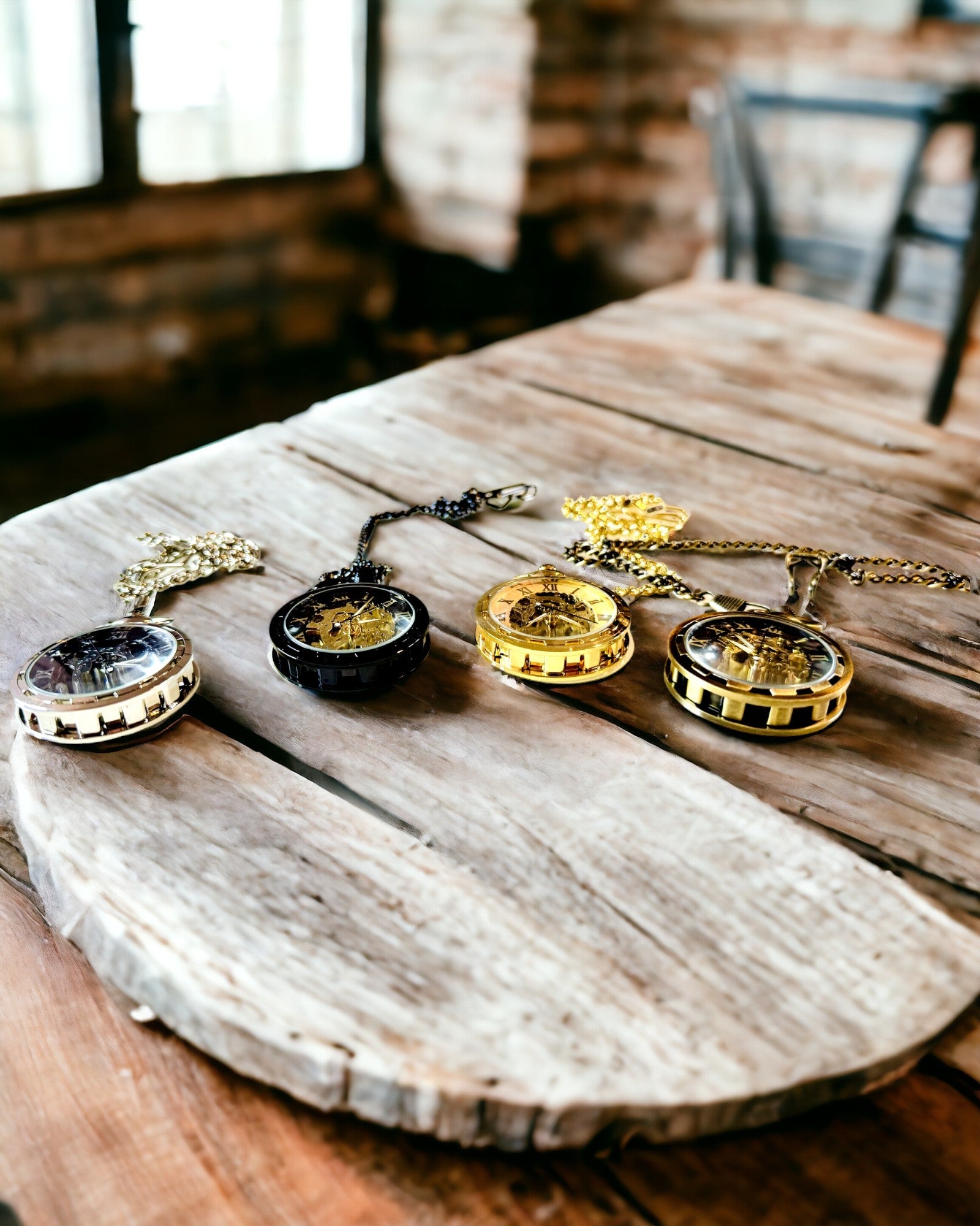 Sølv Eksklusivt Mekanisk Lommeur i Retro Stil, Vandtæt - Elegance til Enhver Lejlighed, med gravering