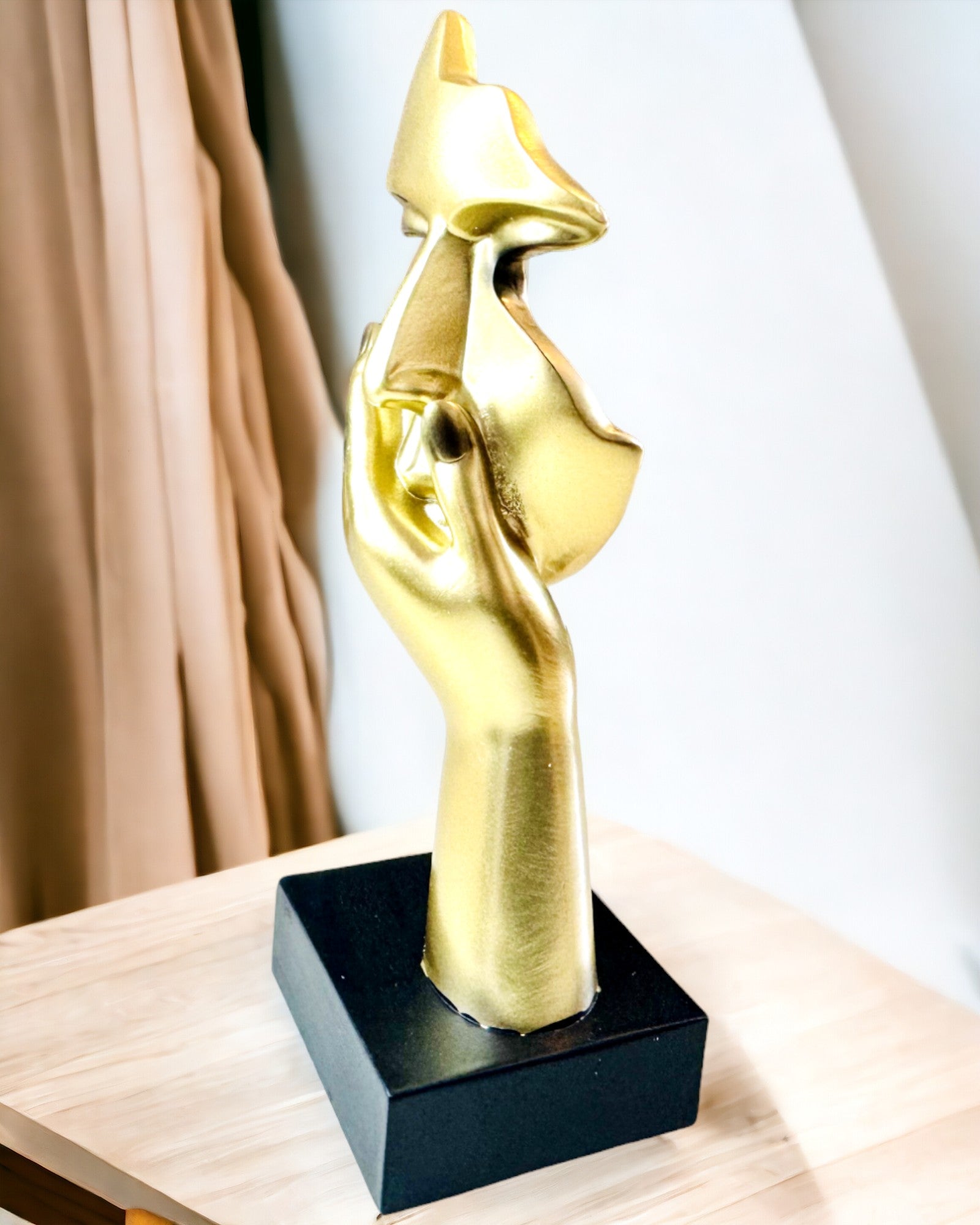 Abstrakt Håndskulptur "Kunstens Berøring" - Europæisk Stil Kontorudsmykning, Personliggørelse med Gravering 2 stk.