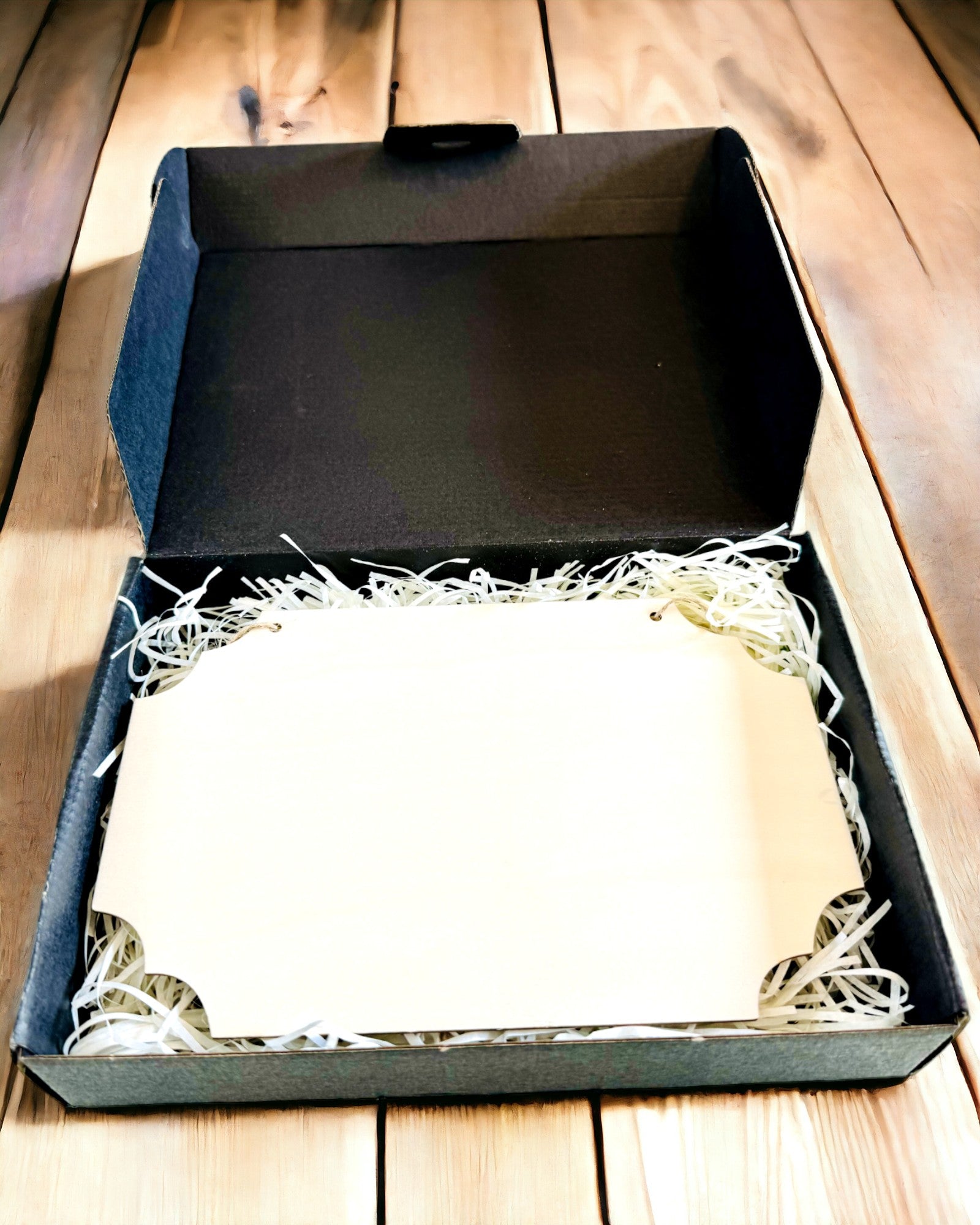 Dekorativt Trævedhæng med Mulighed for Personliggørelse – Mange Former