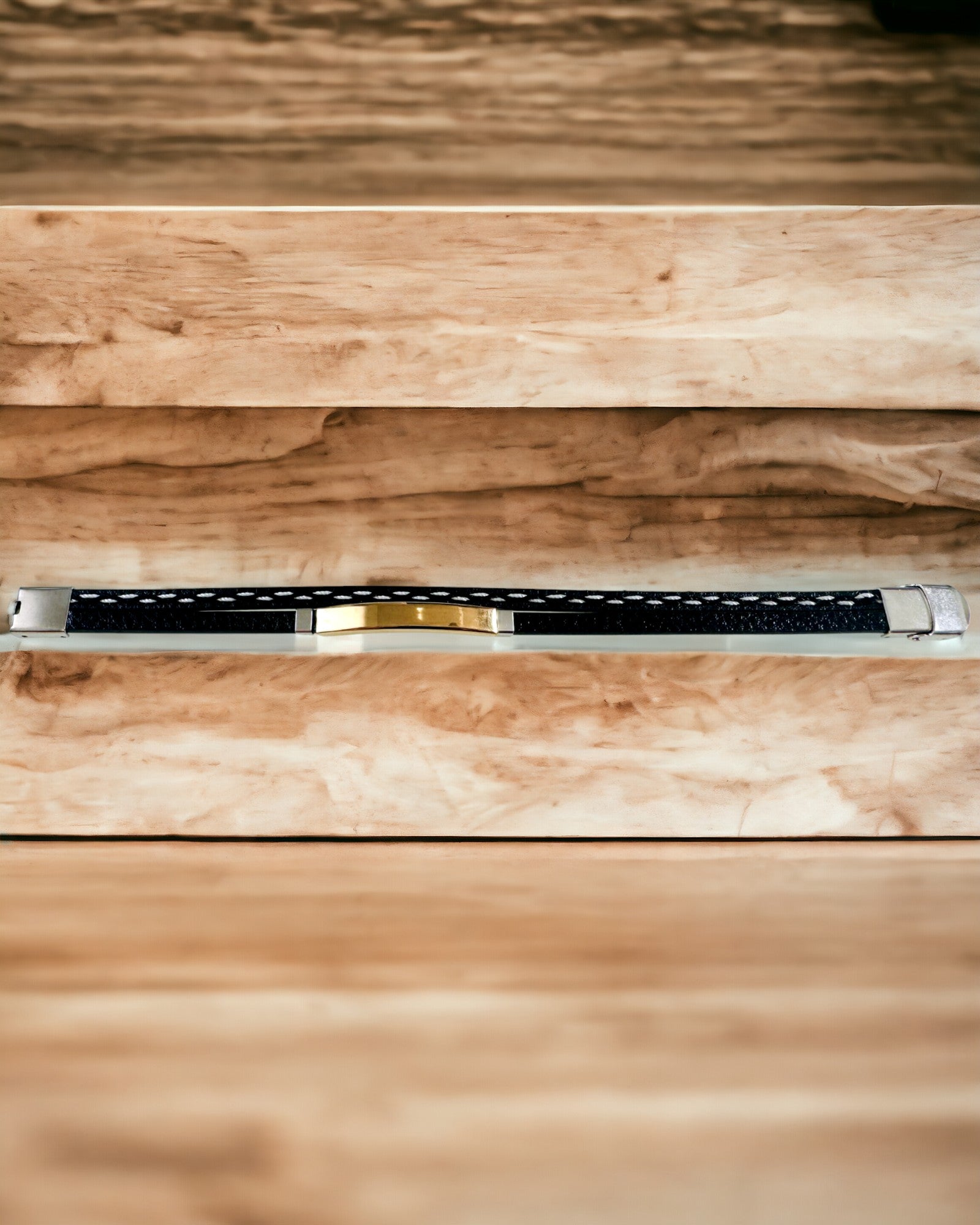 Sportsarmbånd i PU-læder og rustfrit stål med mulighed for gravering – 3 farver