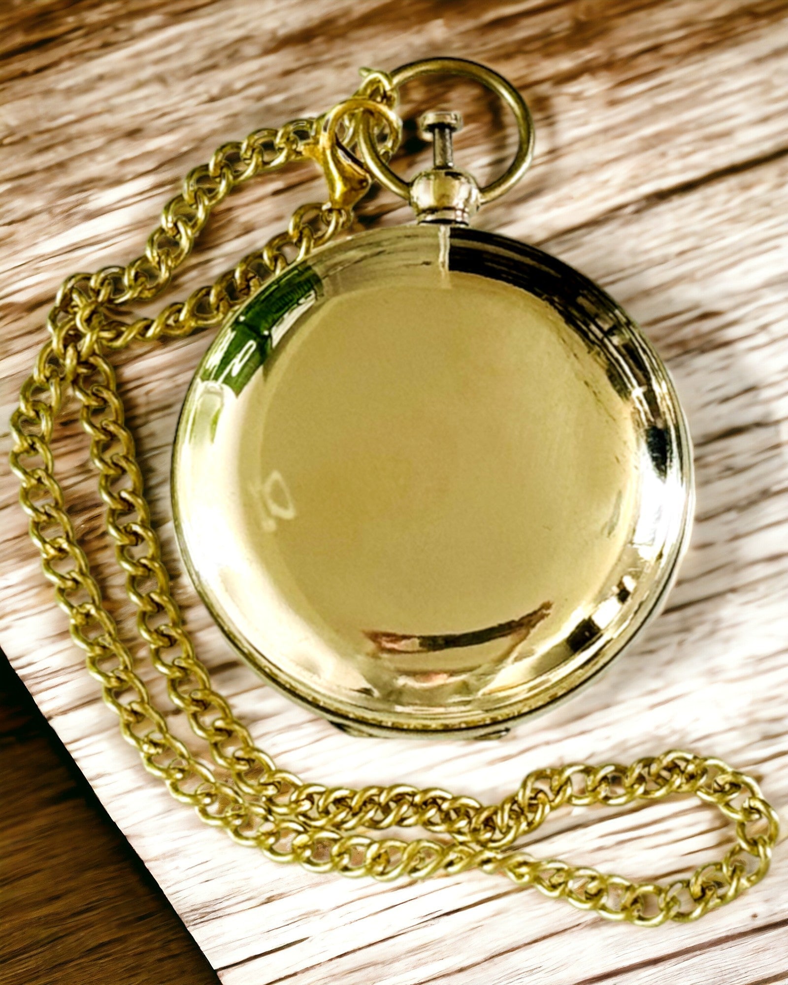 Kompas i gylden farve Przygoda – Elegant Oplevelsesnavigator