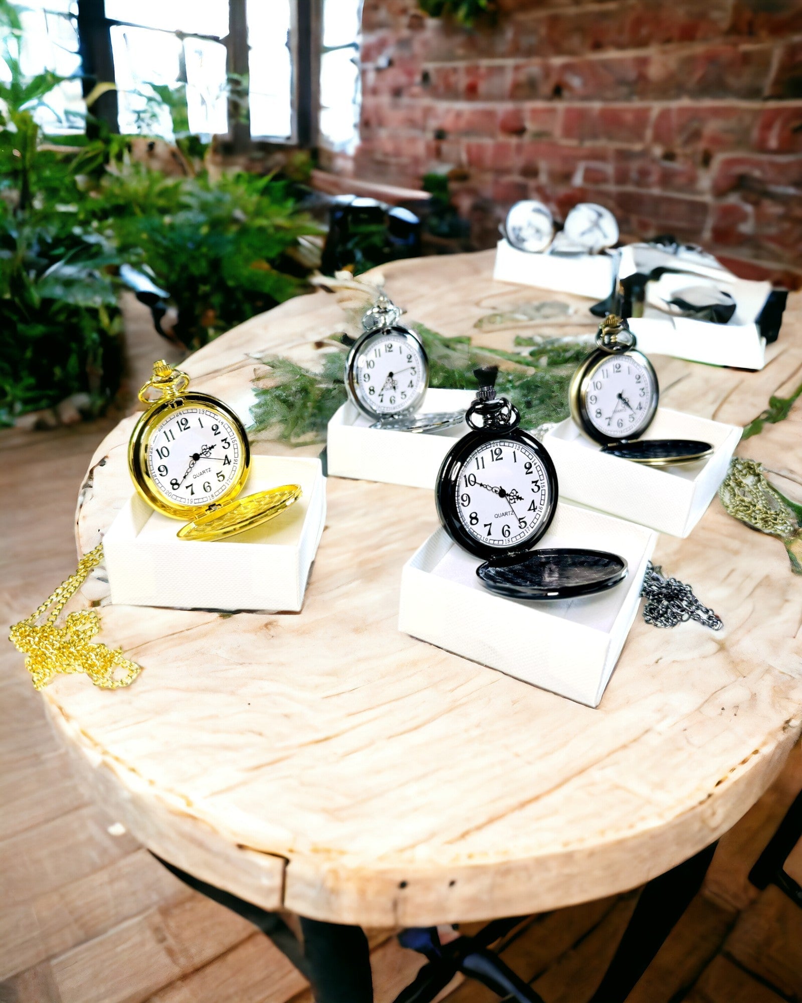 Vintage lommeur med mulighed for personalisering - børstet guld