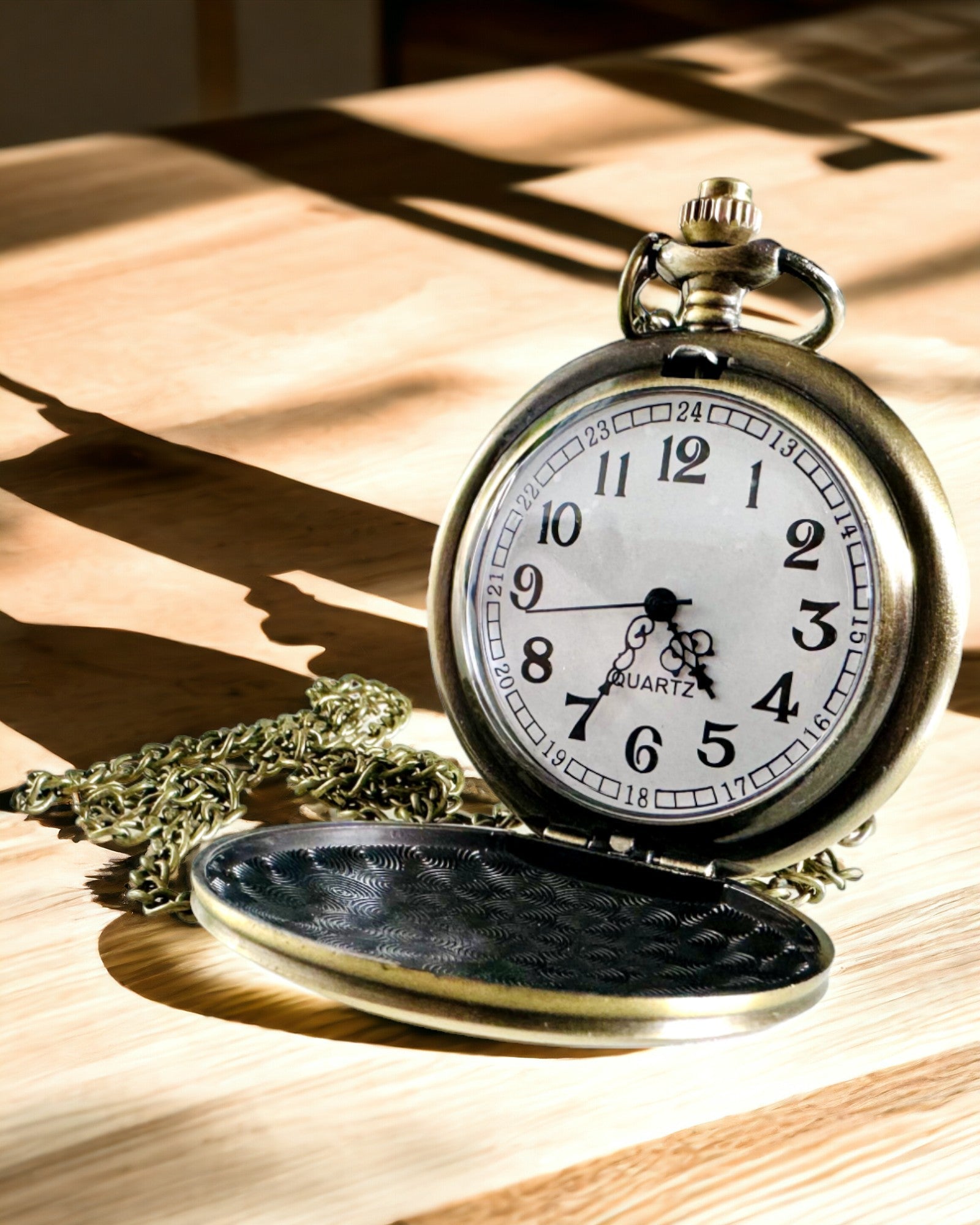 Vintage lommeur med mulighed for personalisering - børstet guld