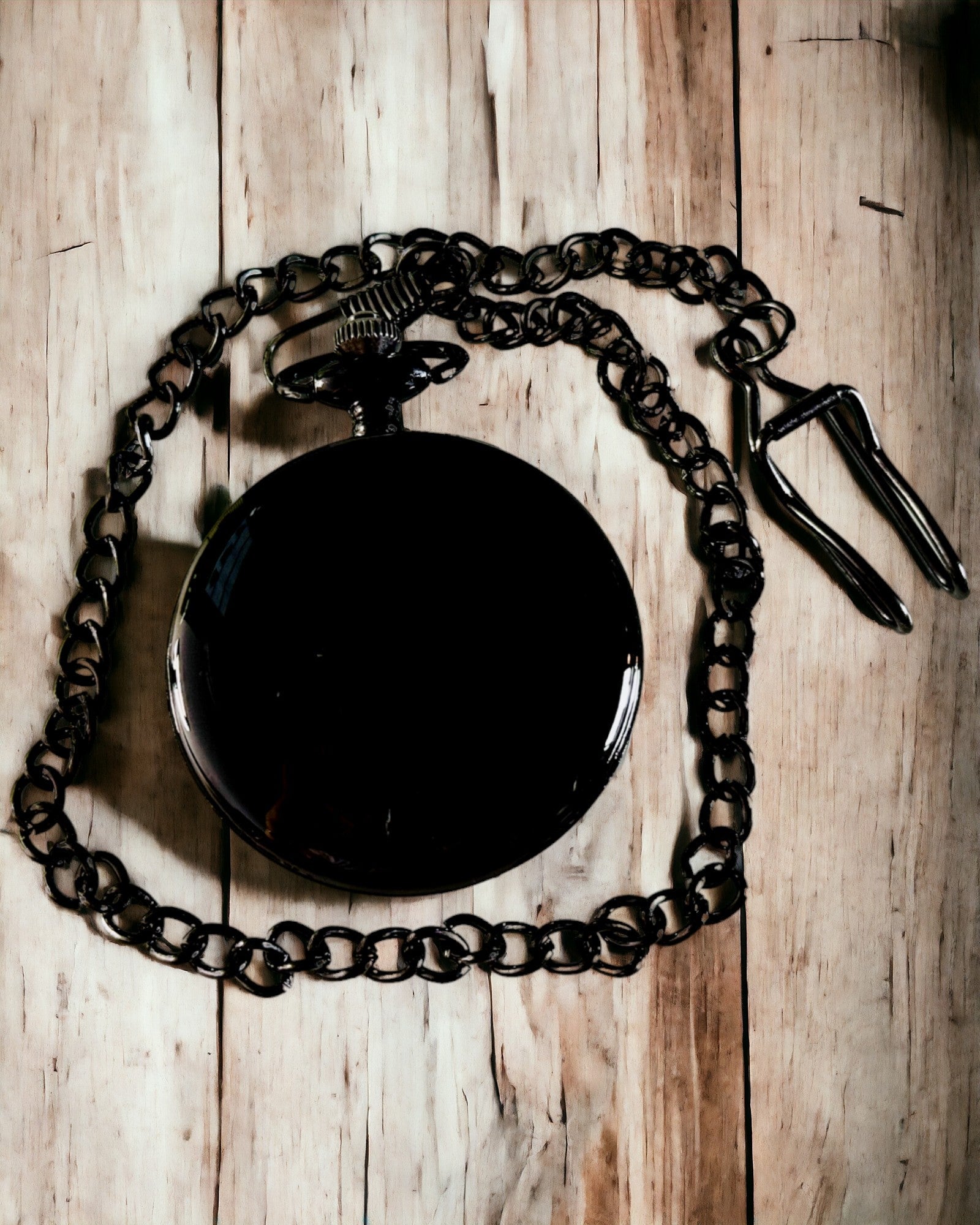 Sort lommeur "Elegancja Czasu" med mulighed for personalisering