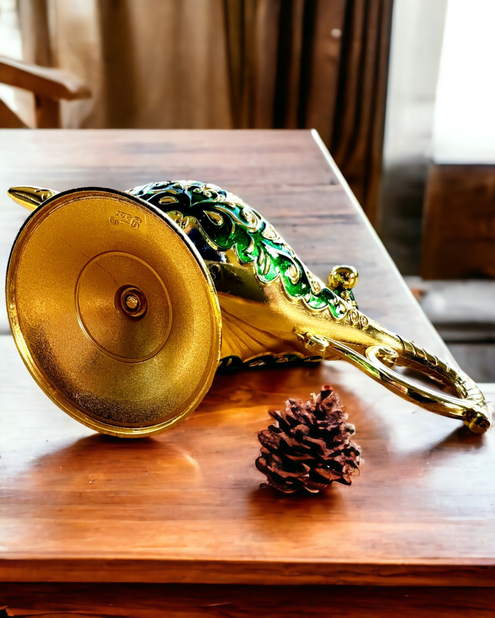 Magisk Aladdins Lampe med Gravering - Variant Mørkegrøn, flettet med guld