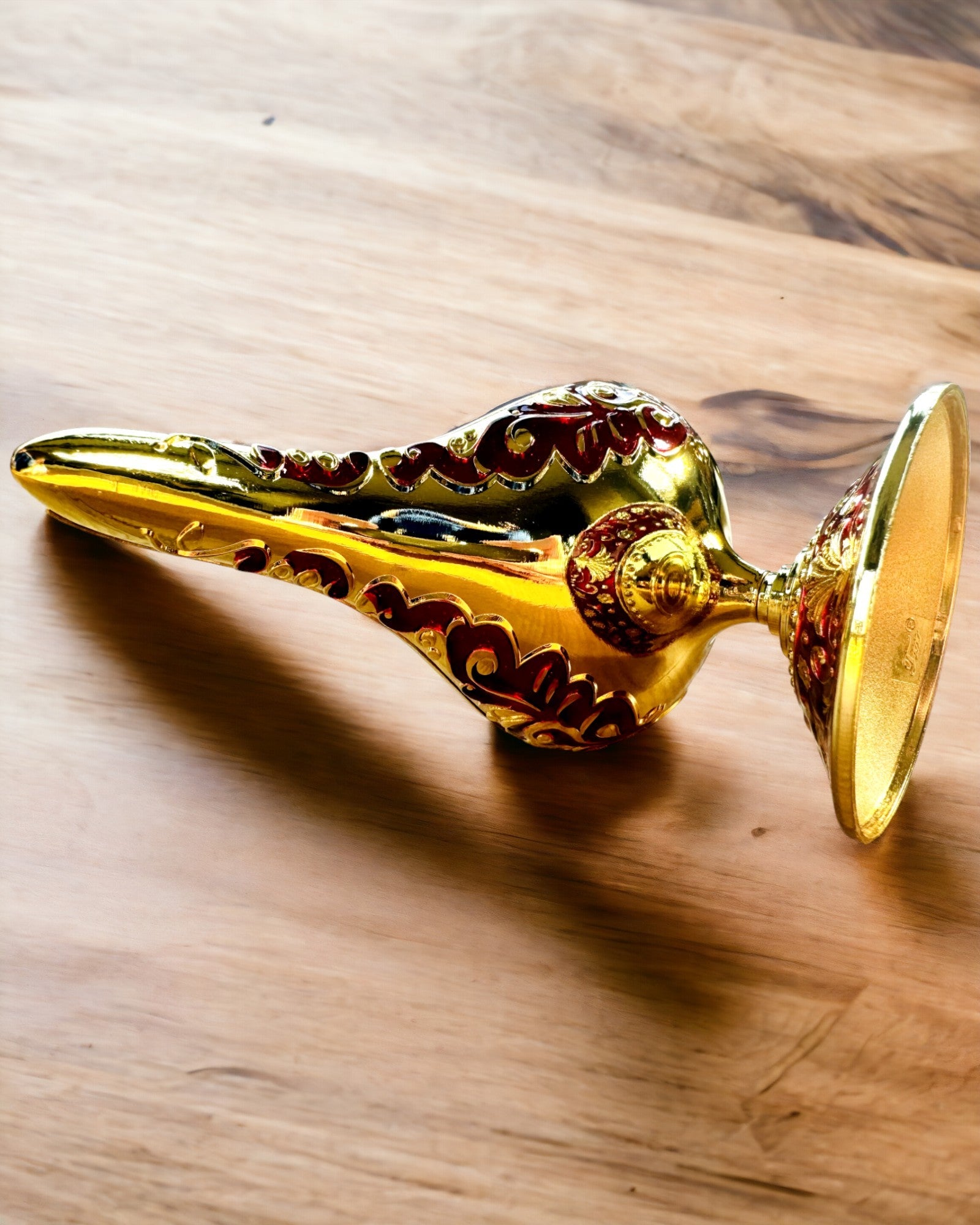 Magisk Aladdins Lampe med Gravering - Bordeaux Variant, flettet med guld