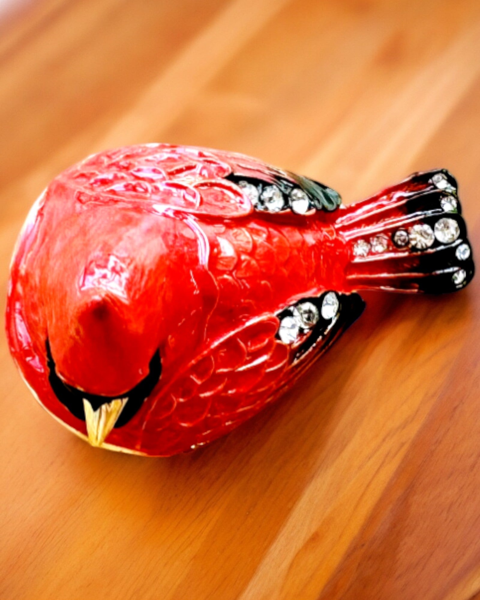 Elegant smykkeskrin formet som en kardinal med mulighed for gravering