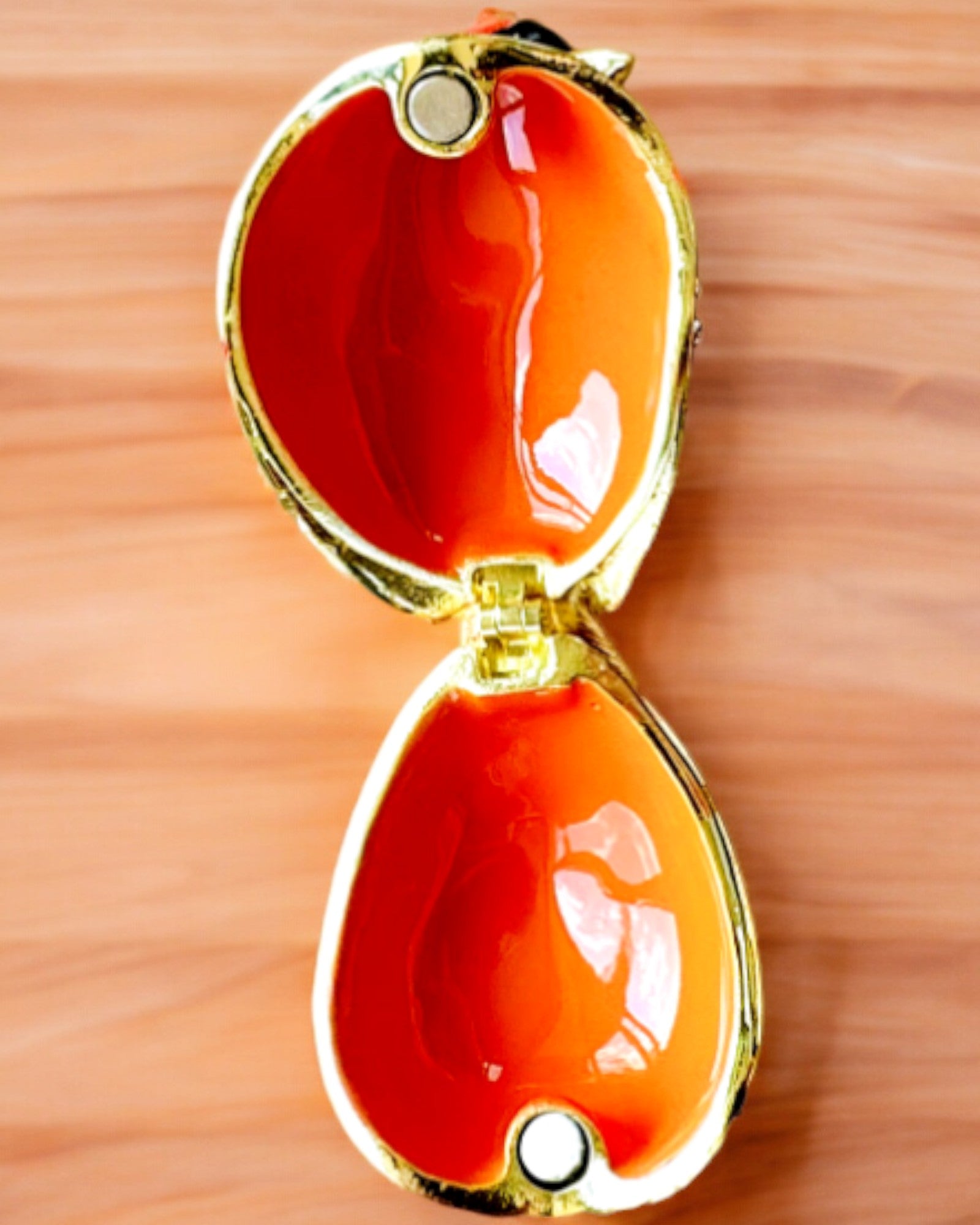 Elegant smykkeskrin formet som en kardinal med mulighed for gravering