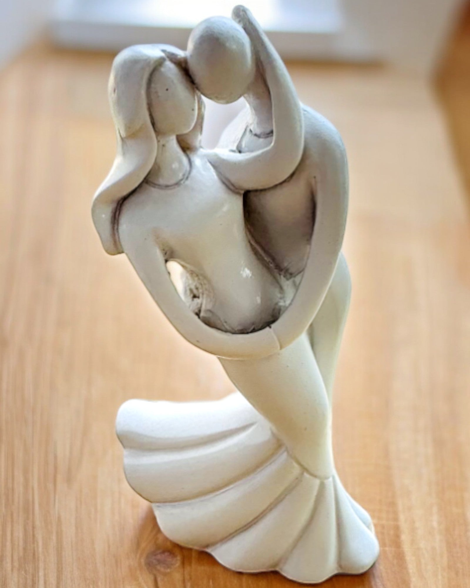 Elegant Forbindelse - Lille Dekorativ Figur med Mulighed for Gravering - farve hvid