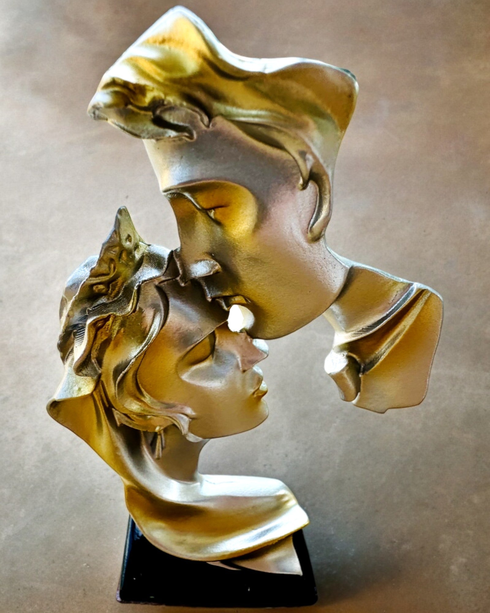 Figur "Elegance i Sten" farve sølv - Dekorativ med Mulighed for Gravering, 2 dimensioner at vælge imellem