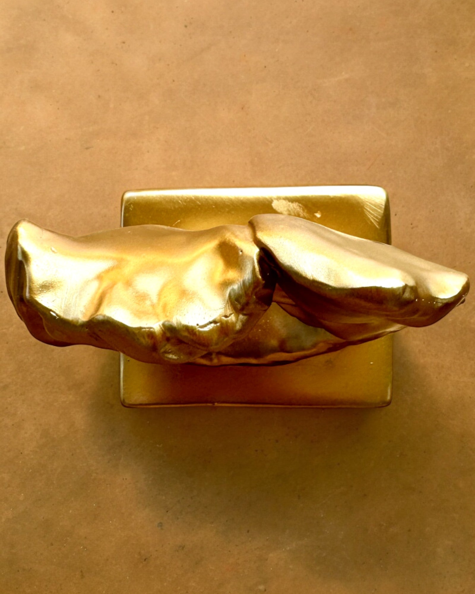 Figur "Złote Złączenie" - 13,5 cm høj, Dekorativ med Mulighed for Gravering