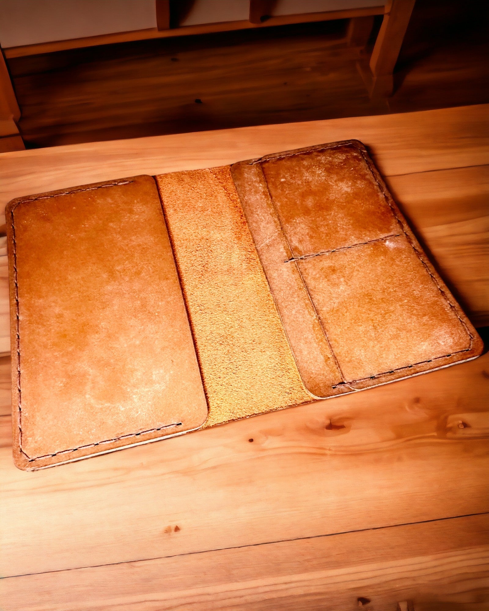 Etui "Rejsende" - Læderomslag til pas, personliggørelse med gravering - 2 farvevarianter