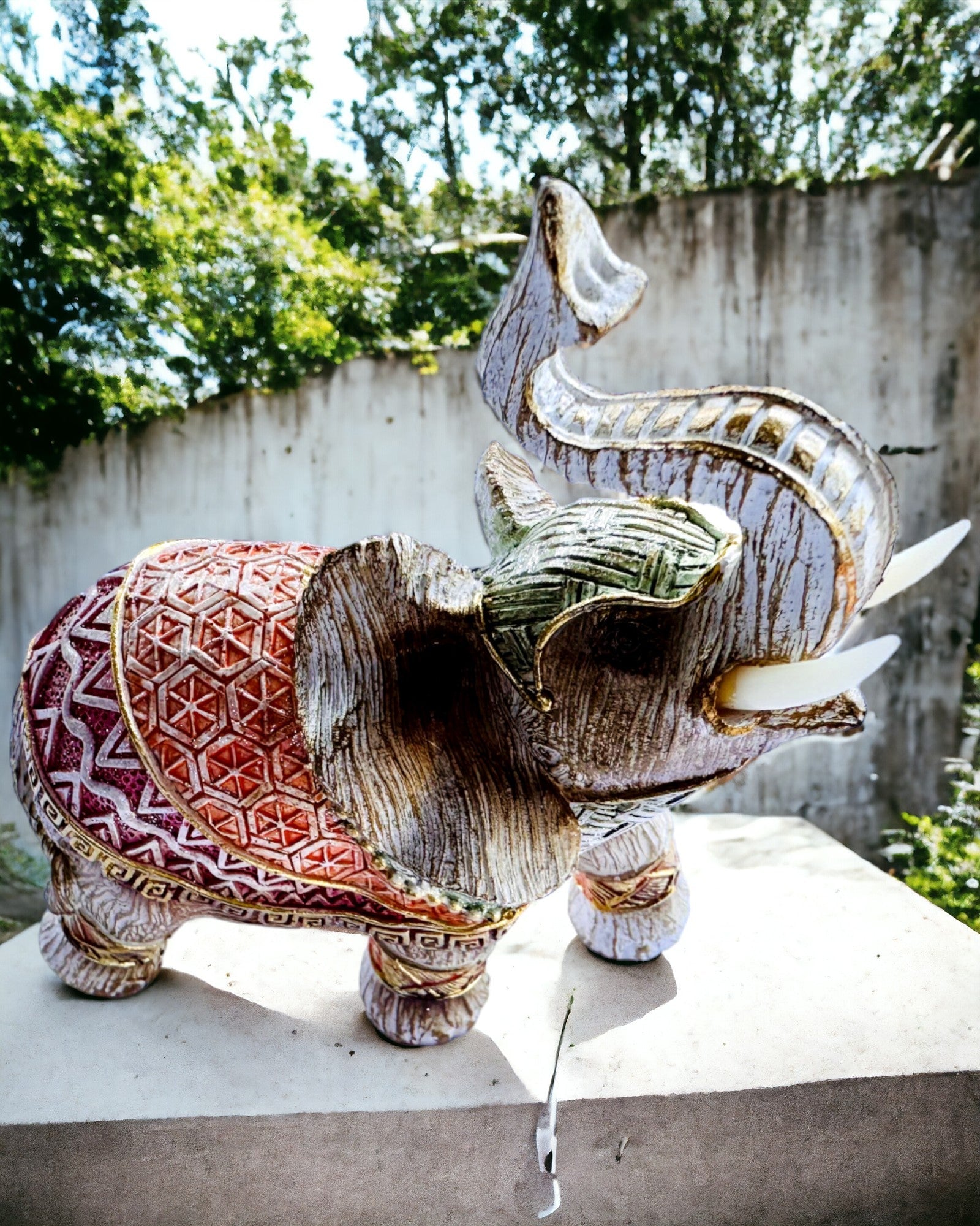 Słoniowa Stróżka – Dekorativ Elefant i Harpiks med Mulighed for Gravering