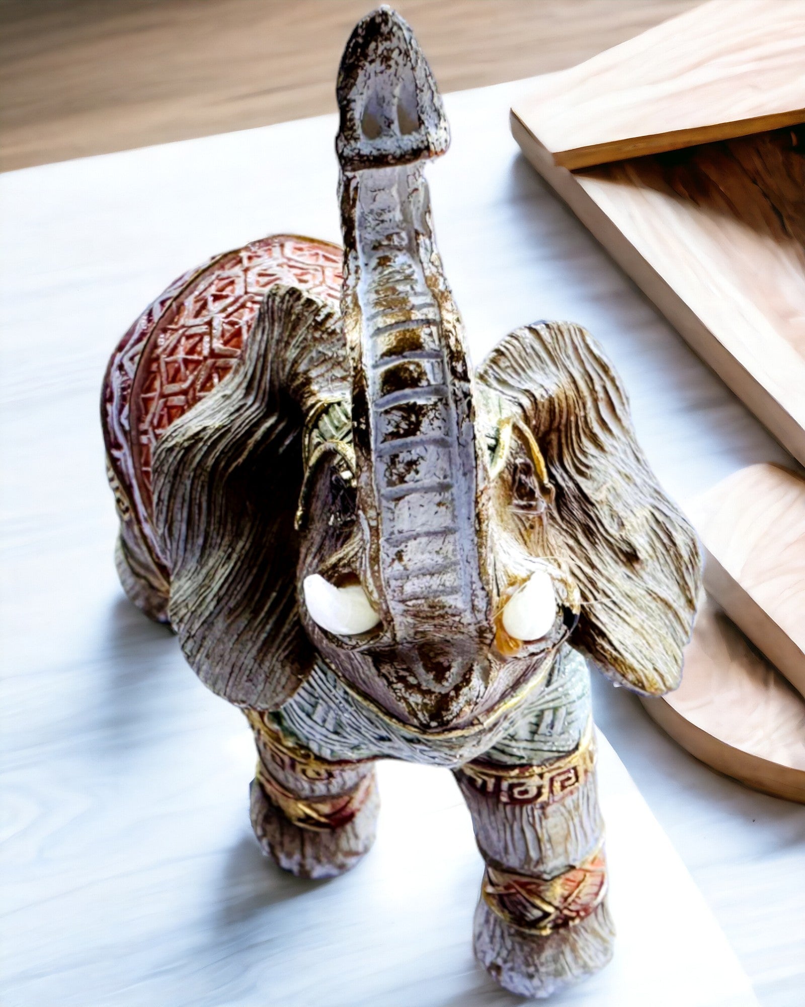 Słoniowa Stróżka – Dekorativ Elefant i Harpiks med Mulighed for Gravering