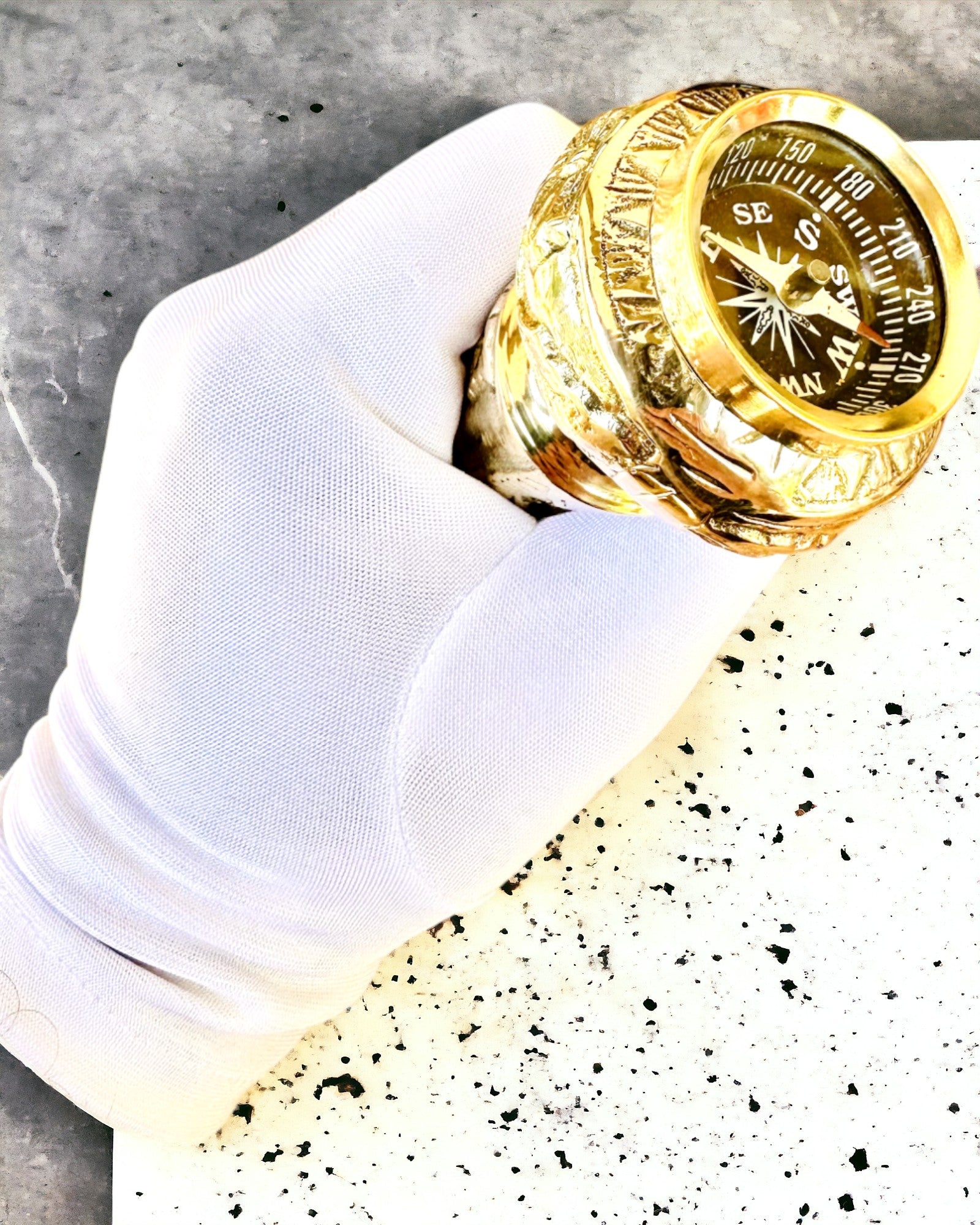 Kompasso Black - Spadserestok - Håndskåret Træ - Eksklusiv Udgave med Mulighed for Gravering