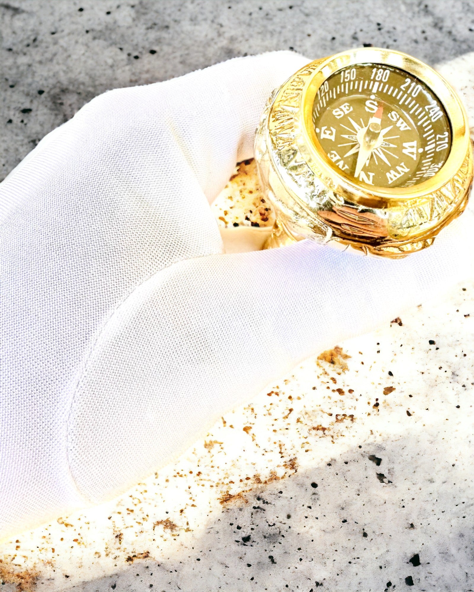 Kompasso Black - Spadserestok - Håndskåret Træ - Eksklusiv Udgave med Mulighed for Gravering