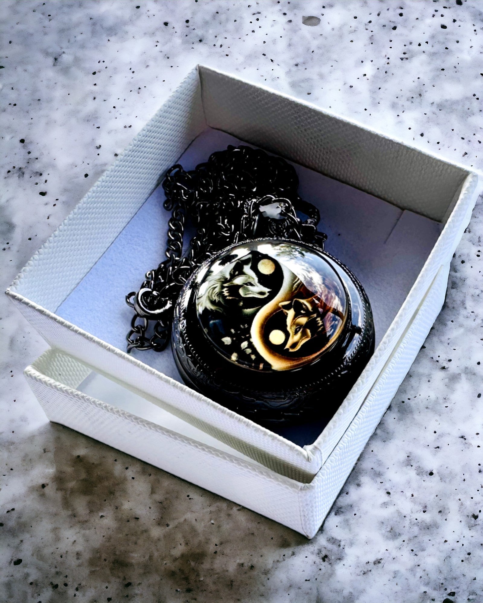 Lommeur "Mystic Wolves" med mulighed for personlig gravering