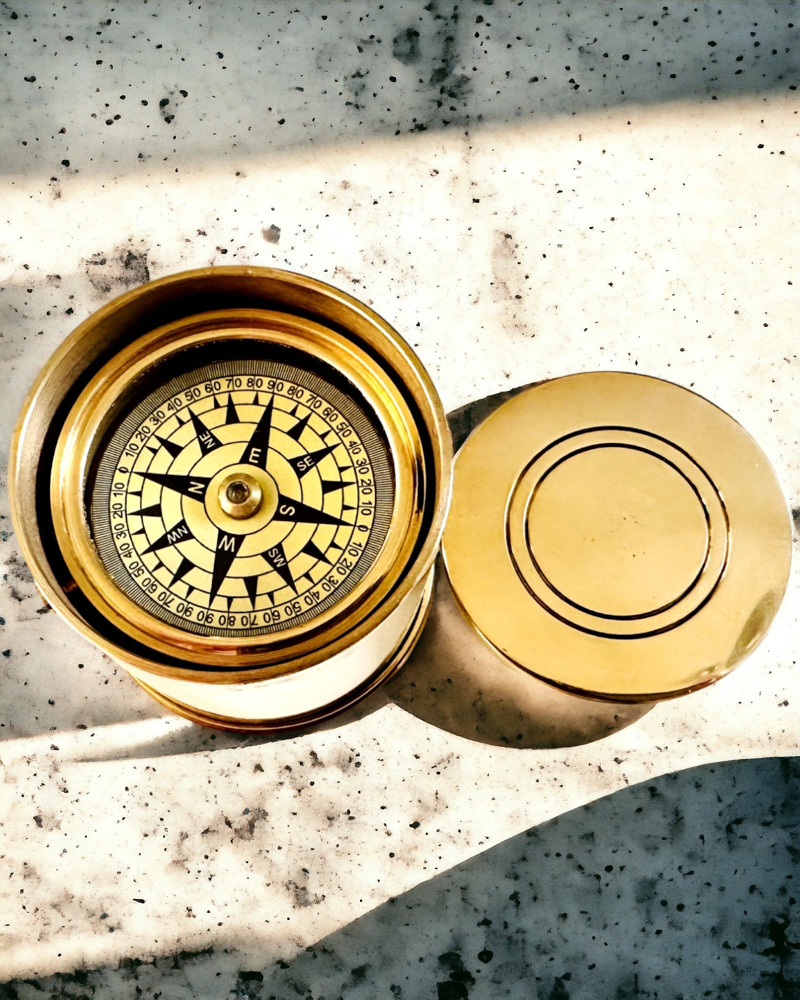 Rejsekompas "Bęben Wschód Słońca" – med mulighed for personlig gravering