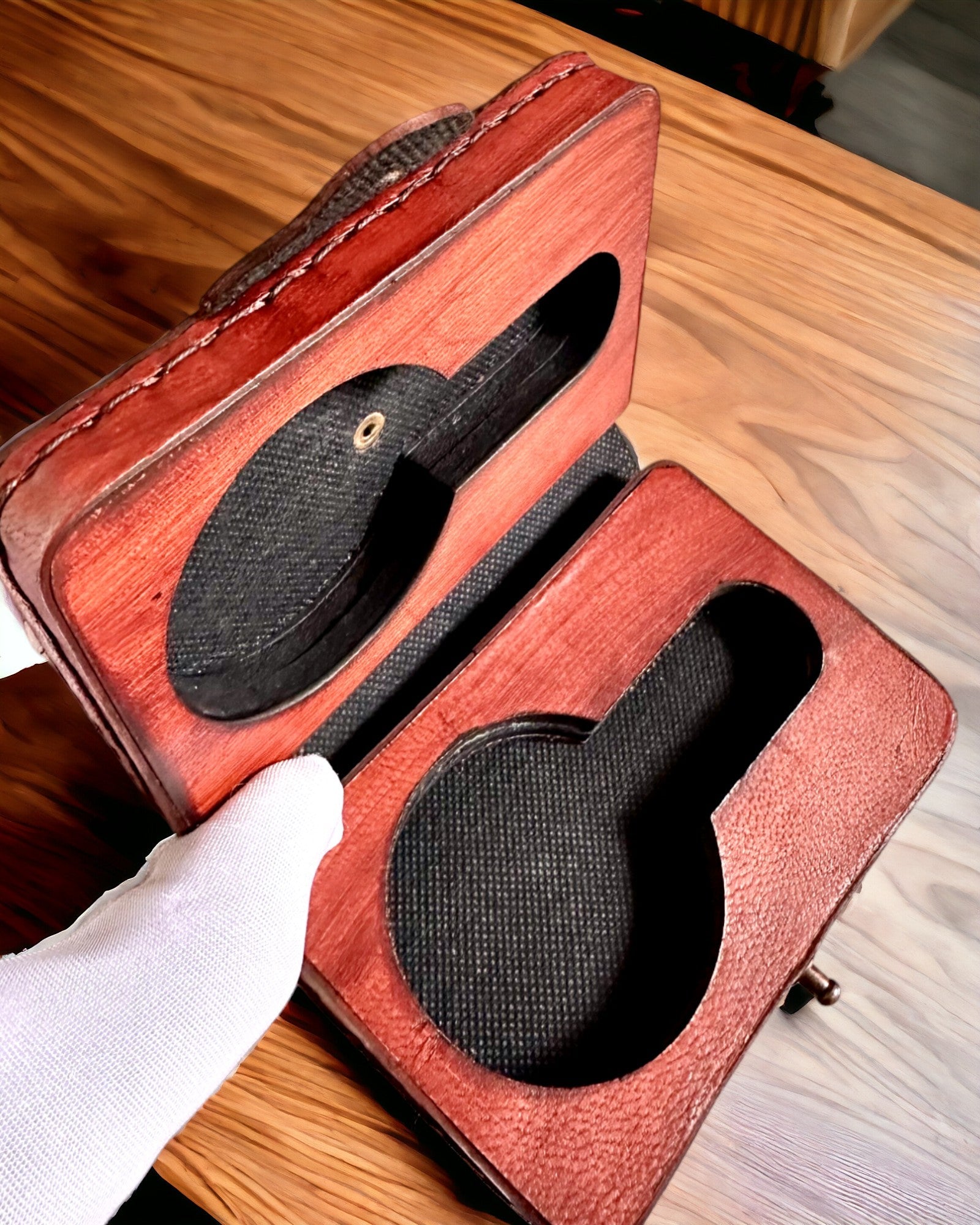 Kommandoetui – Håndlavet Etui til Lommeur eller Kompas med Mulighed for Personliggørelse