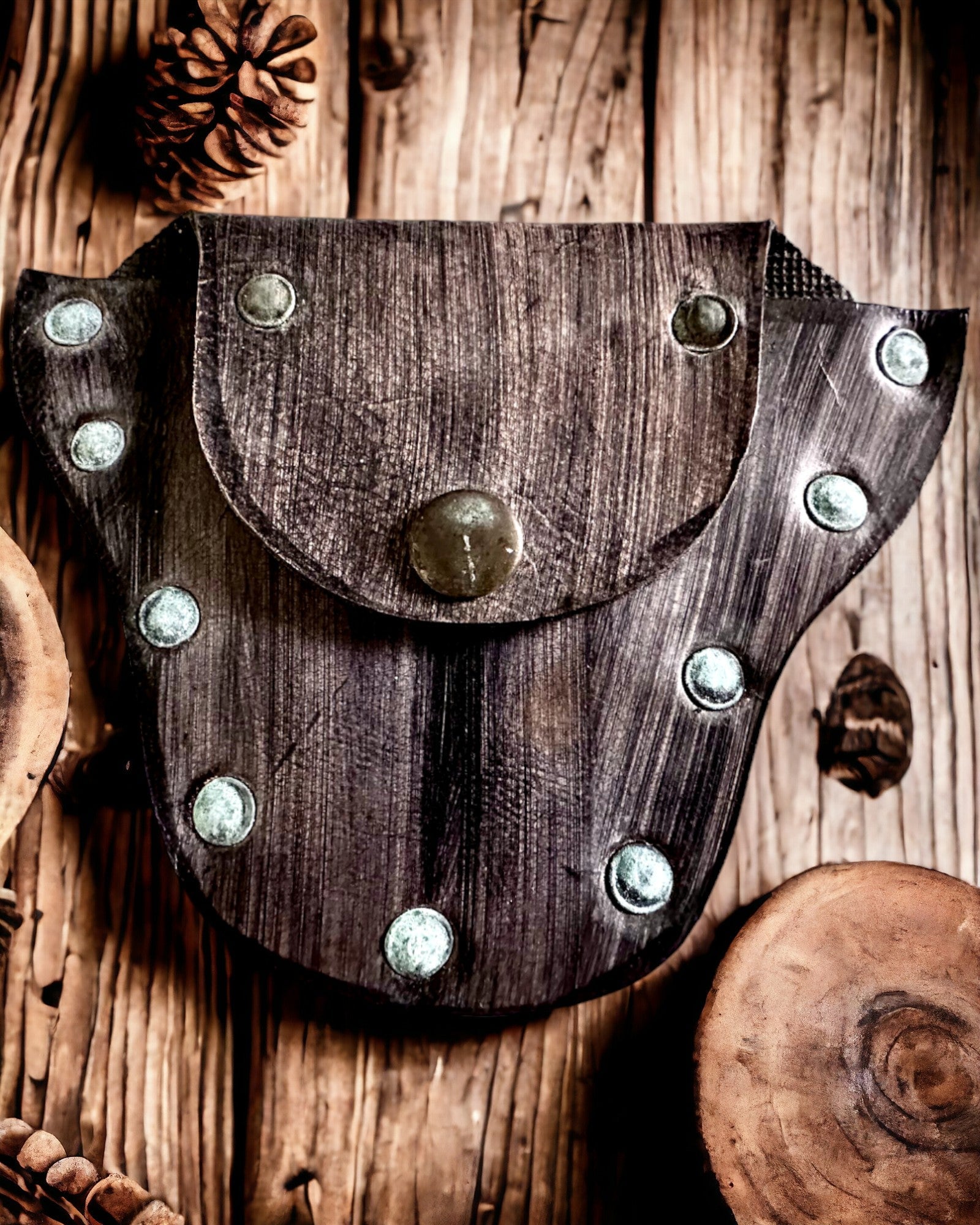 Skovgnomens Skjulte Pung - Håndlavet Lille Læderpung