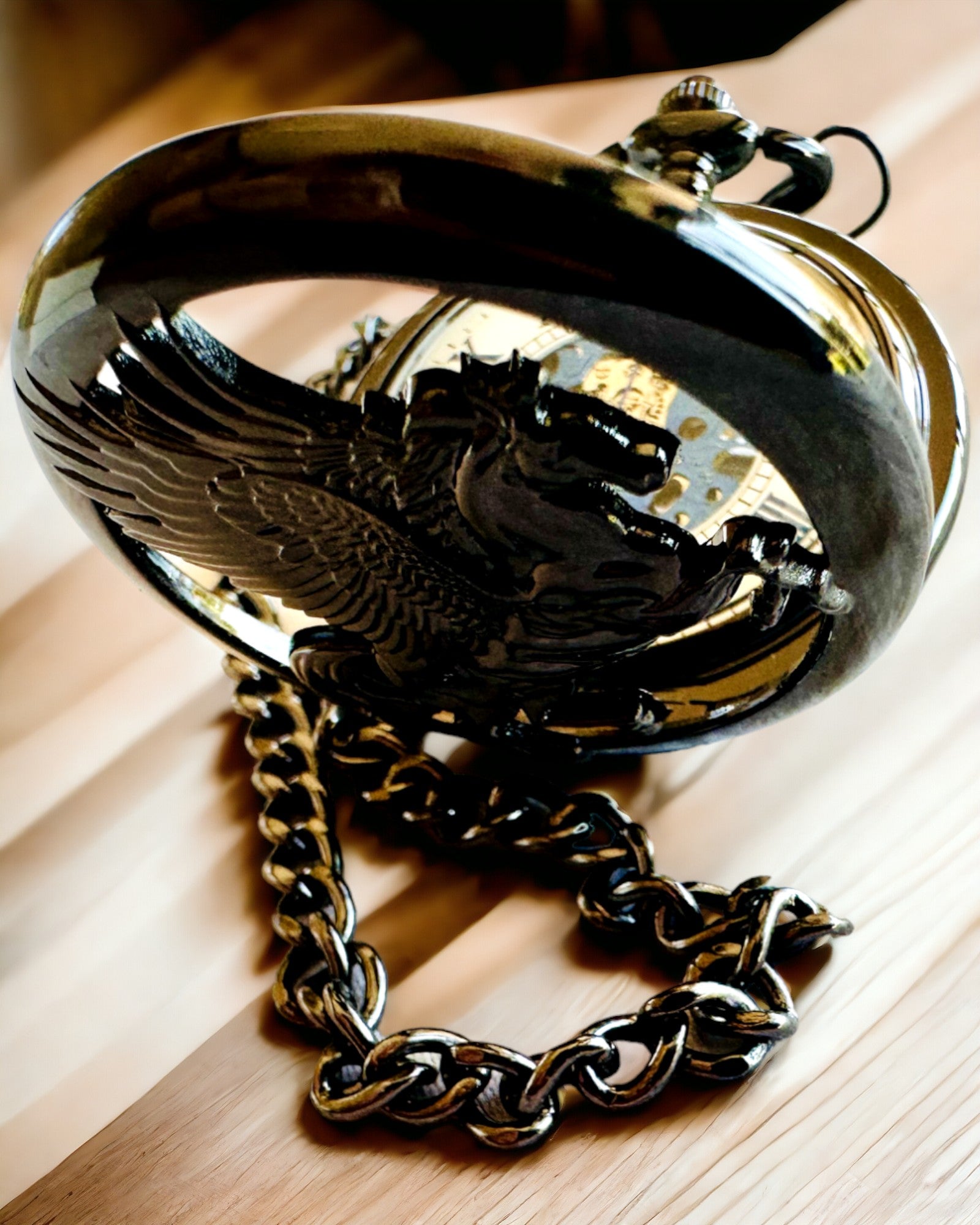 Lommeur "Equus Tempus" - Sort med Hestemotiv, mulighed for personlig gravering - hvid urskive