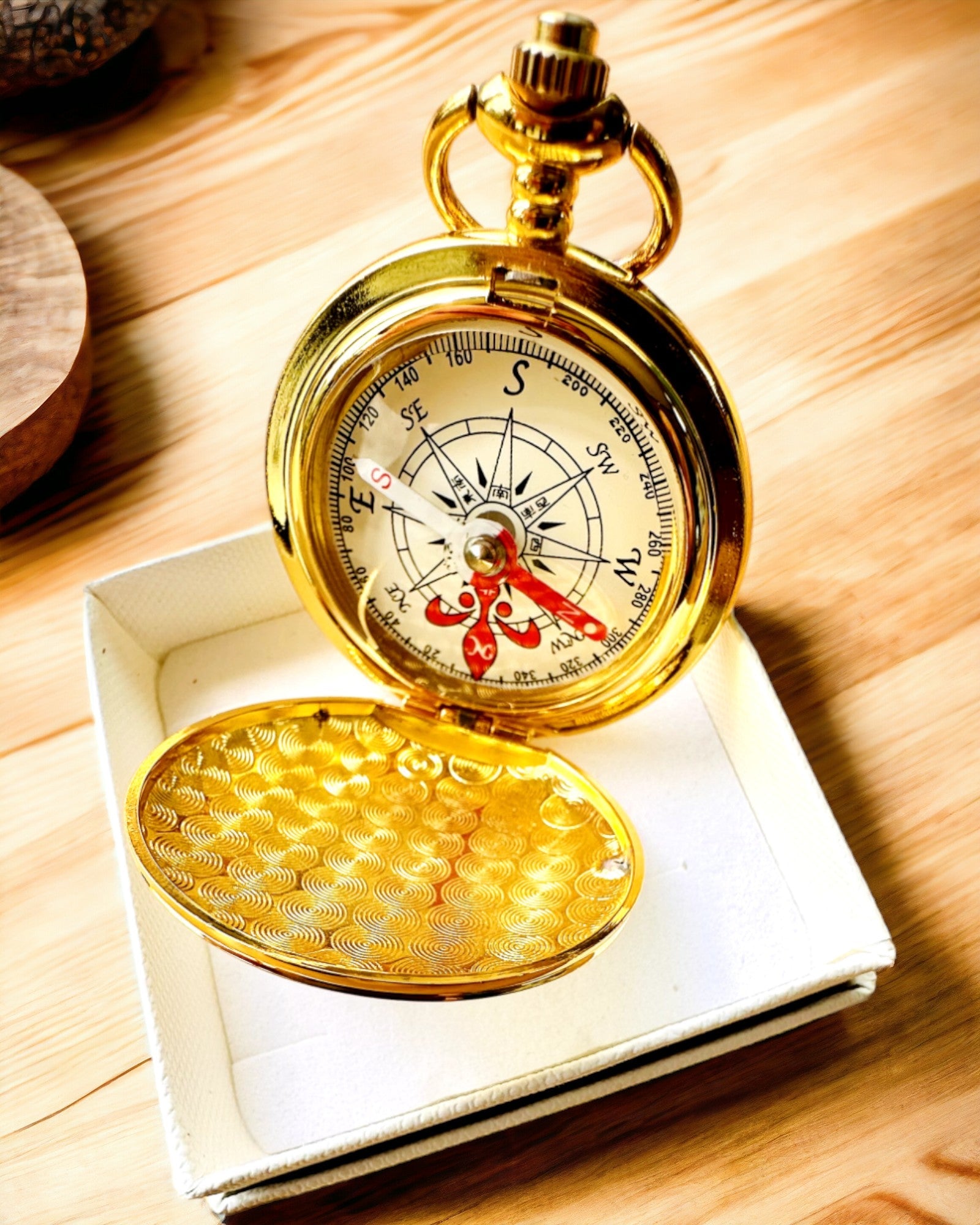 Kompas Vandringsmand med Mulighed for Gravering - farve guld