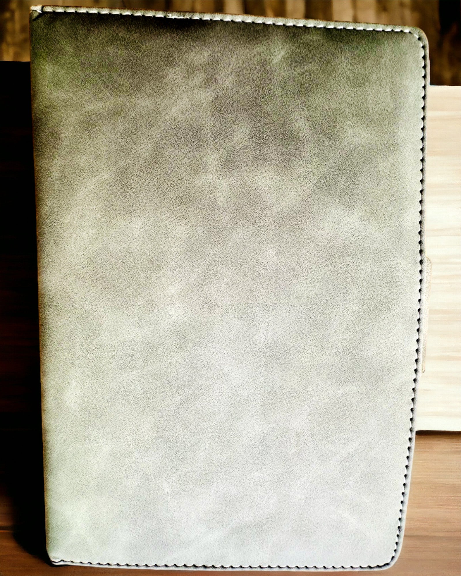 Eksklusiv Notesbog, PU-læder, A5 med Kodelås - "Secret Journal", personliggørelse med gravering