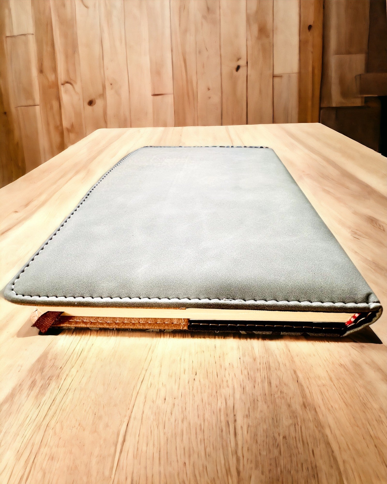 Eksklusiv Notesbog, PU-læder, A5 med Kodelås - "Secret Journal", personliggørelse med gravering