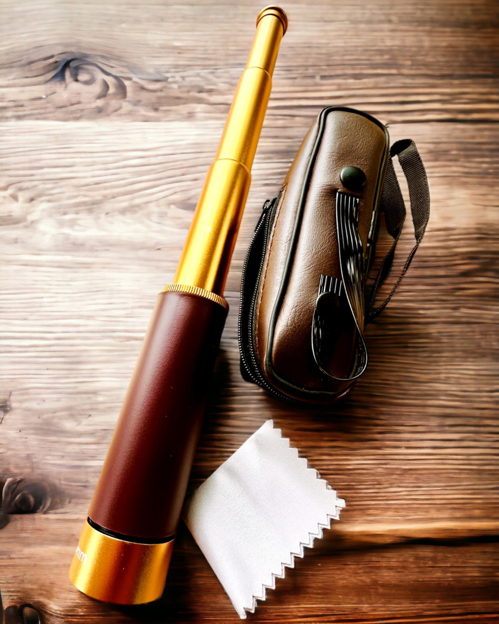 Monokulær Explorer 25x30 - Bærbar, sammenklappelig håndkikkert, mulighed for personlig gravering