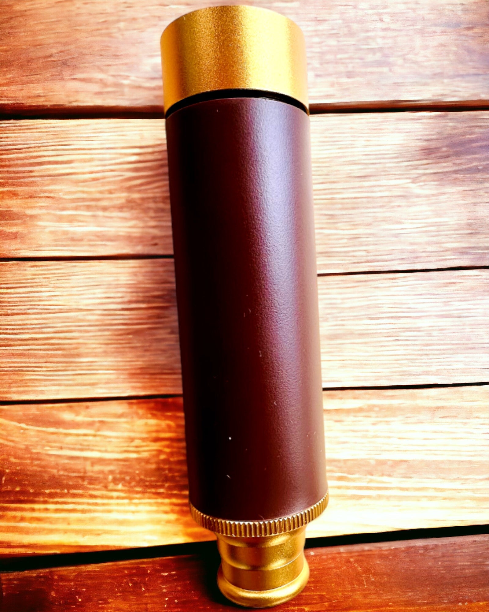 Monokulær Explorer 25x30 - Bærbar, sammenklappelig håndkikkert, mulighed for personlig gravering