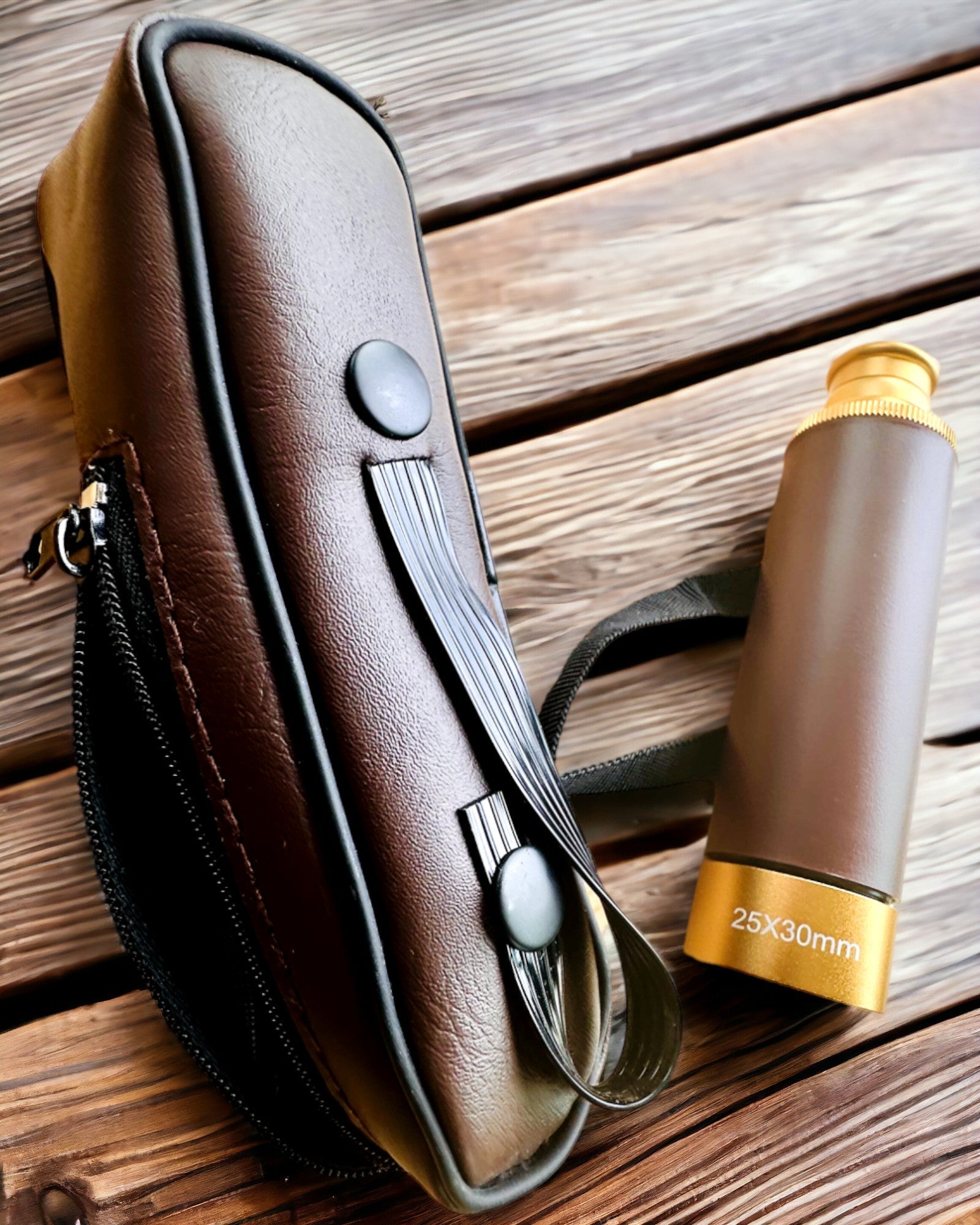 Monokulær Explorer 25x30 - Bærbar, sammenklappelig håndkikkert, mulighed for personlig gravering