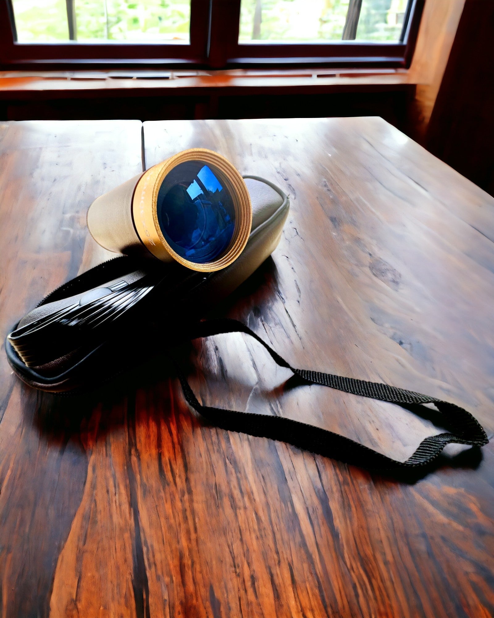 Monokulær Explorer 25x30 - Bærbar, sammenklappelig håndkikkert, mulighed for personlig gravering