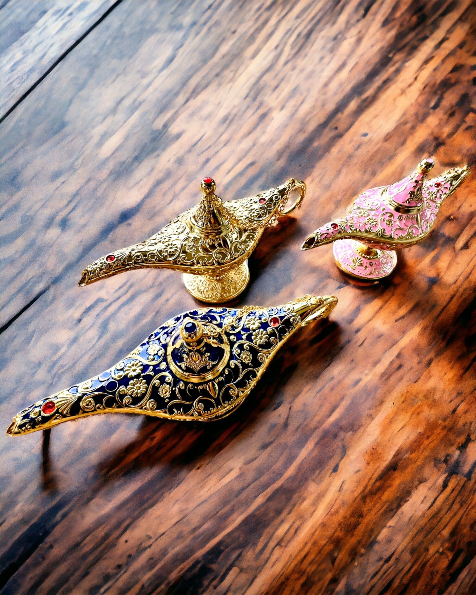 Magisk Aladdins Lampe med Gravering - Pink Variant med Guld Detaljer