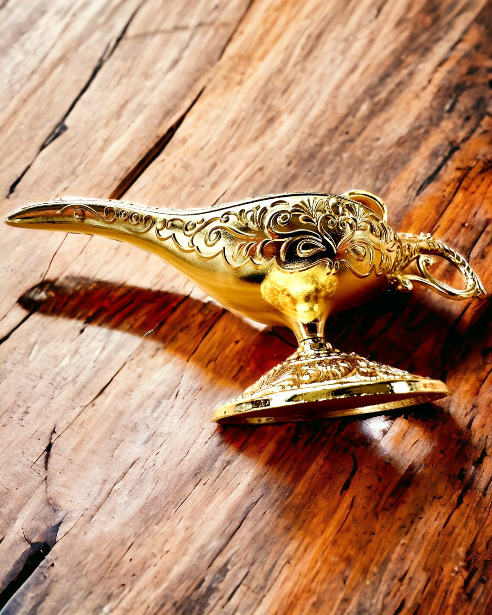 Magisk Aladdins Lampe med Gravering - Klassisk Guldvariant, flettet