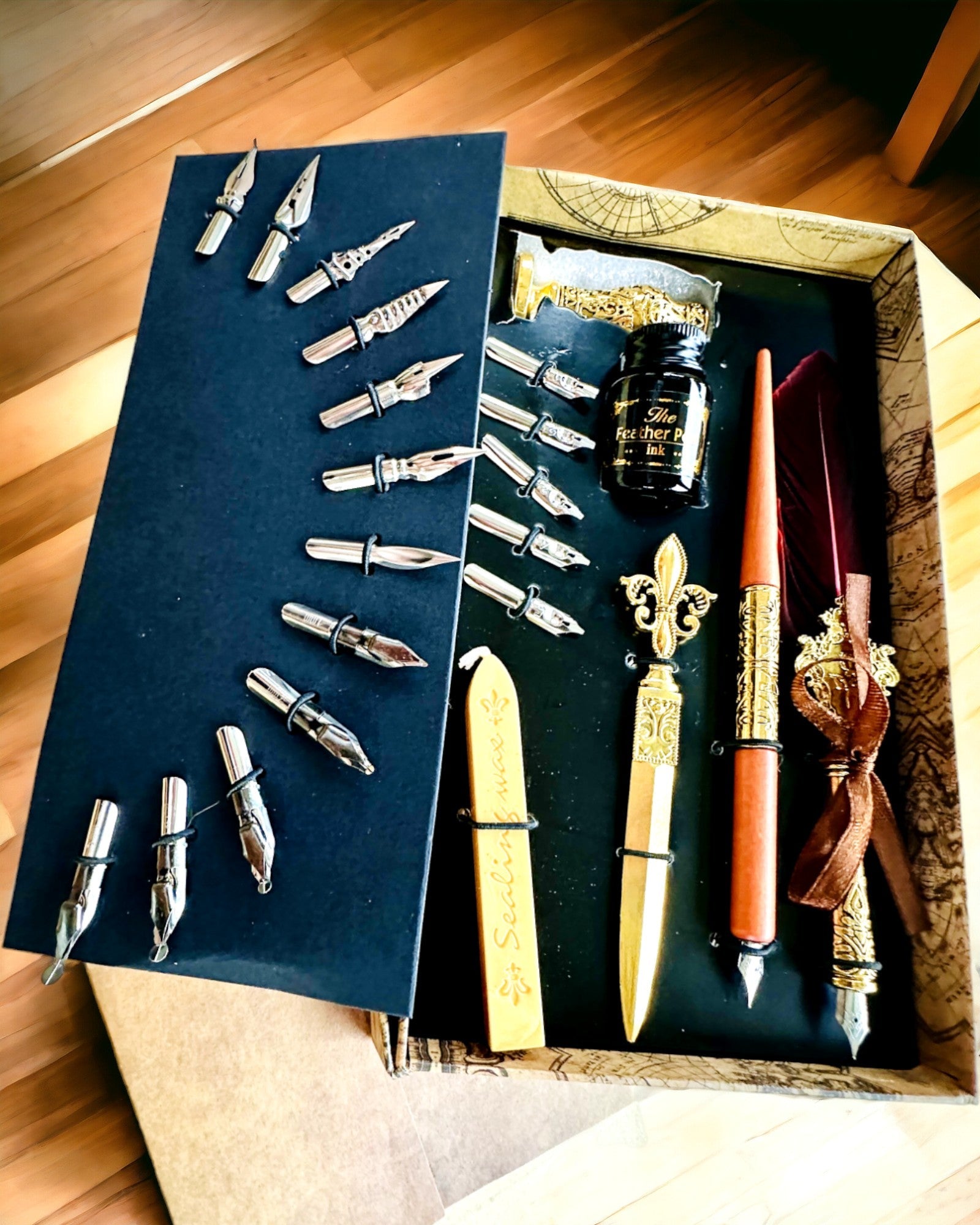 Eksklusivt Kalligrafisæt, dyppefyldepen og blæksæt, personliggørelse med gravering