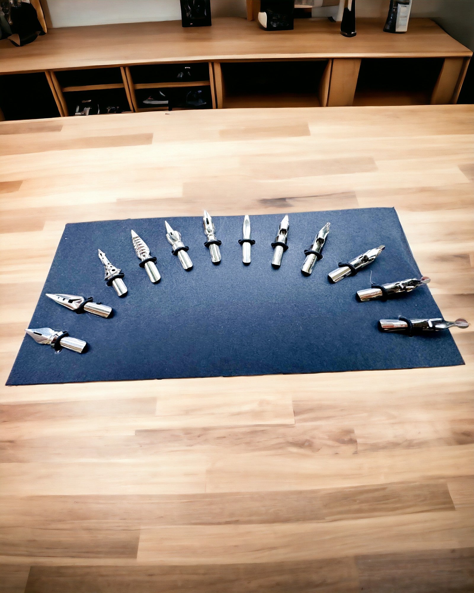 Eksklusivt Kalligrafisæt, dyppefyldepen og blæksæt, personliggørelse med gravering