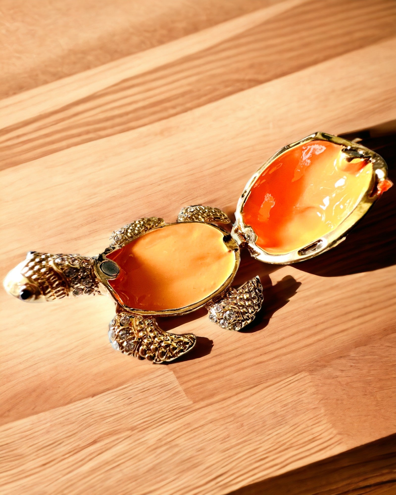 Skrin "Skildpaddefamilien" - farve orange, personliggørelse med gravering