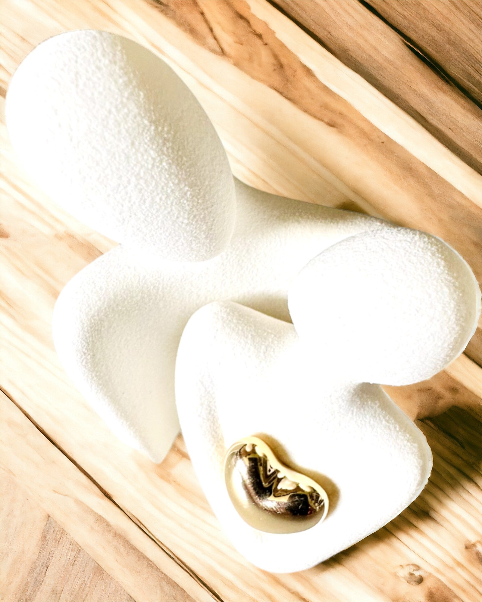 "Kærlighed i hjertet – Keramiske Familiefigurer", mulighed for personliggørelse med gravering